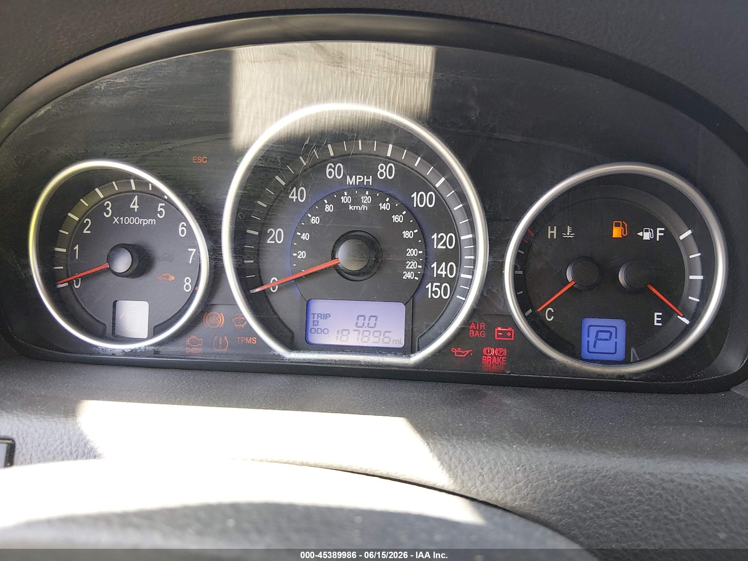 2012 Hyundai Veracruz Limited Silver vin: KM8NU4CC2CU202046
