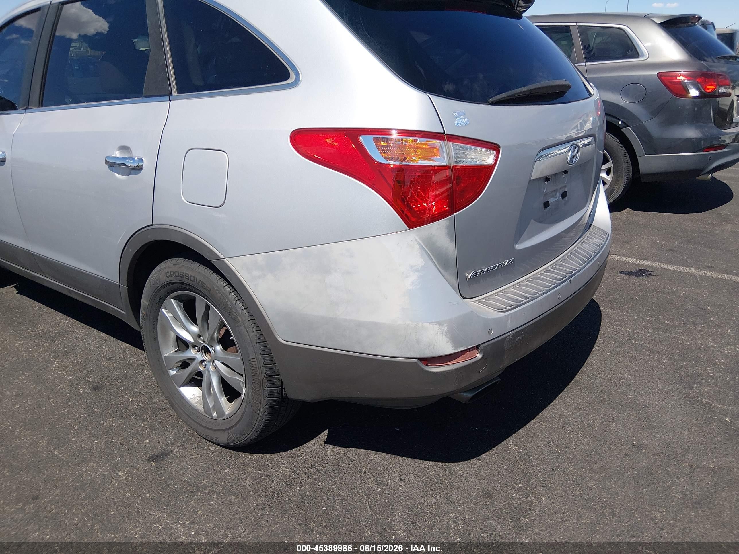 2012 Hyundai Veracruz Limited Silver vin: KM8NU4CC2CU202046