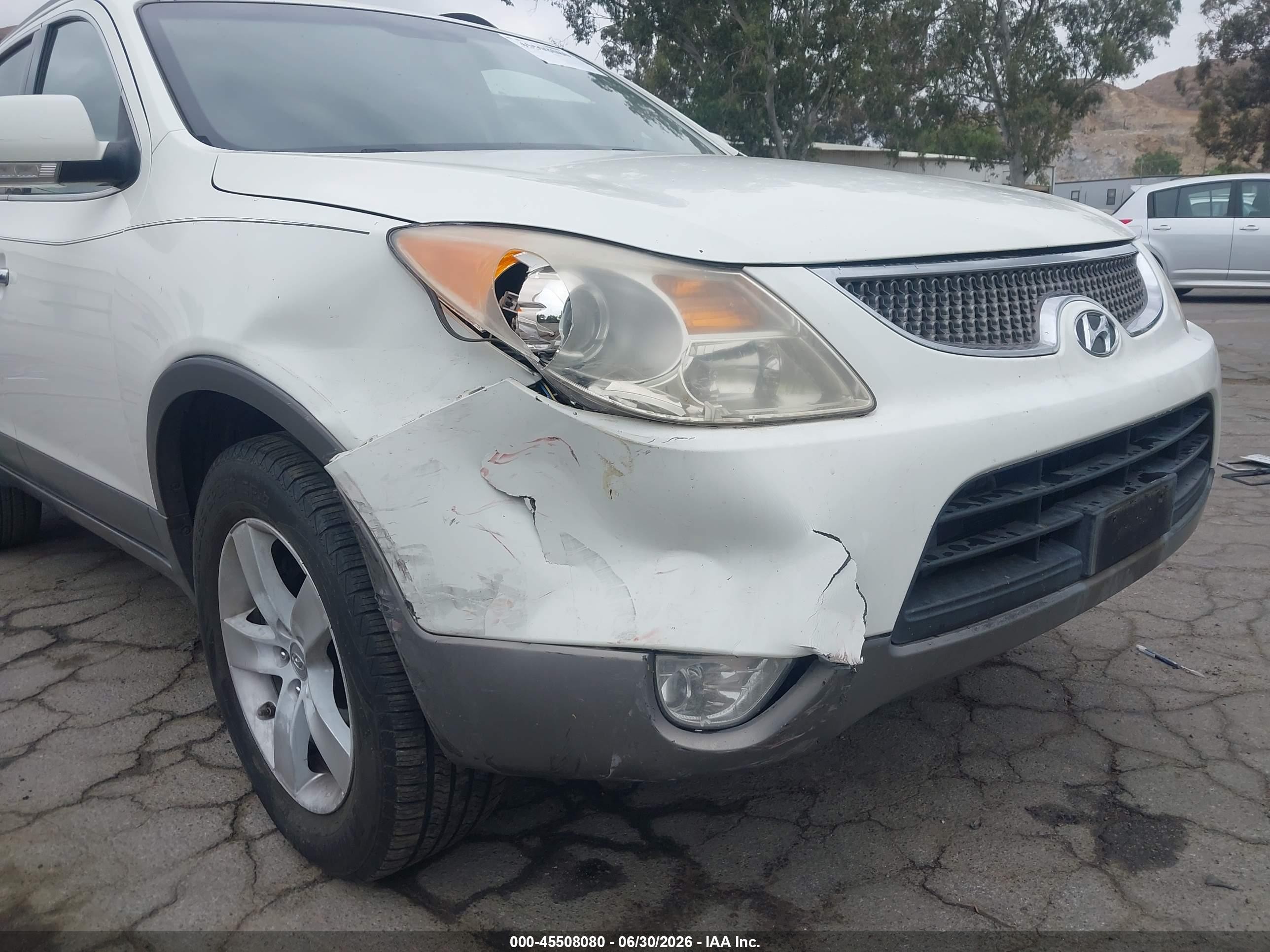 2010 Hyundai Veracruz Limited White vin: KM8NU4CC3AU101353