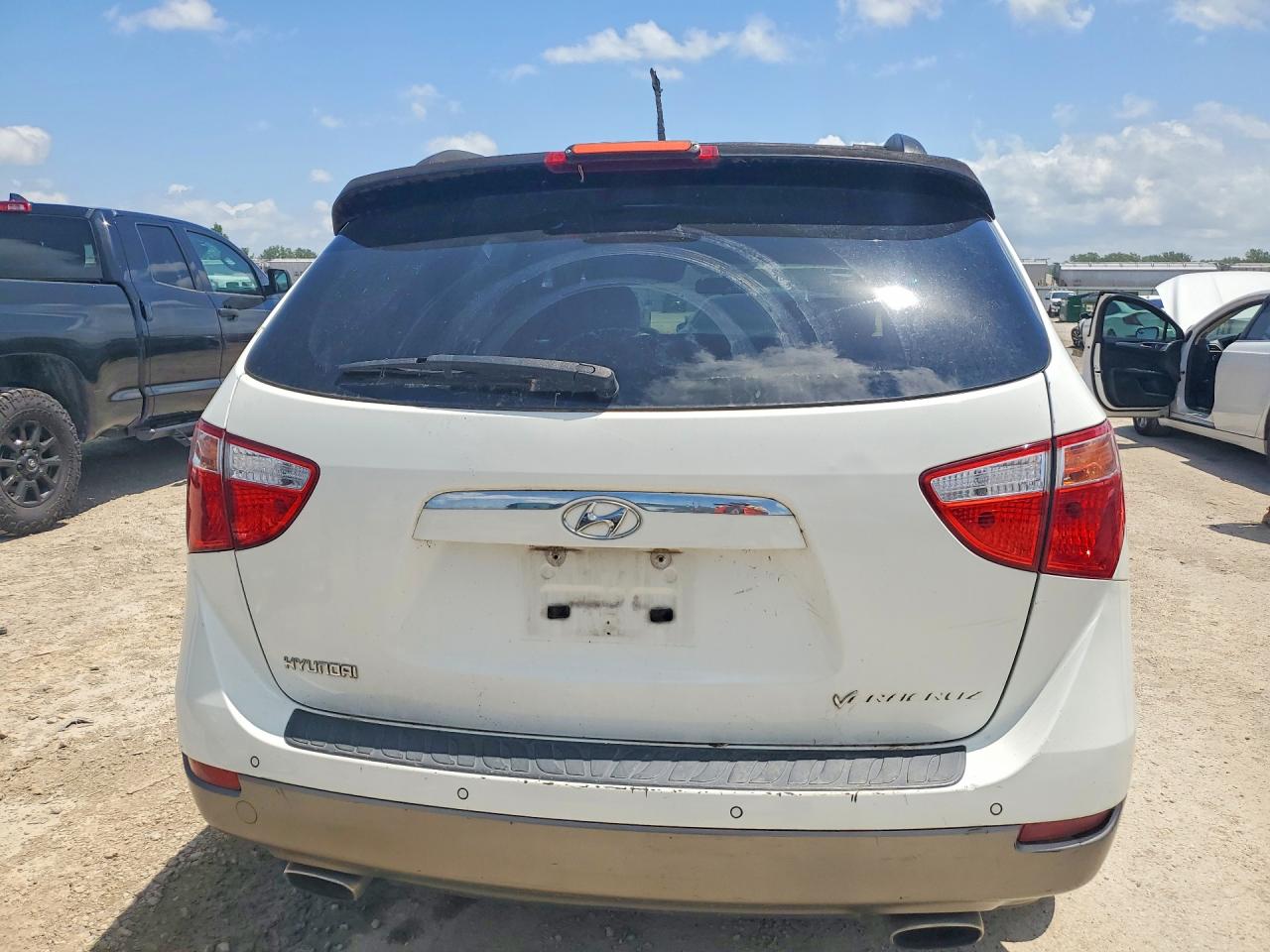 2011 Hyundai Veracruz Gls White vin: KM8NU4CC4BU140633