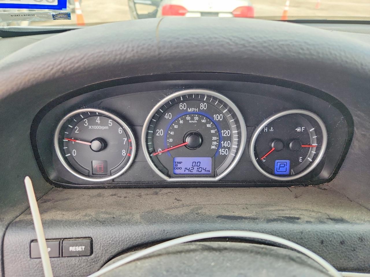 2011 Hyundai Veracruz Limited Серебряный vin: KM8NU4CC5BU166058