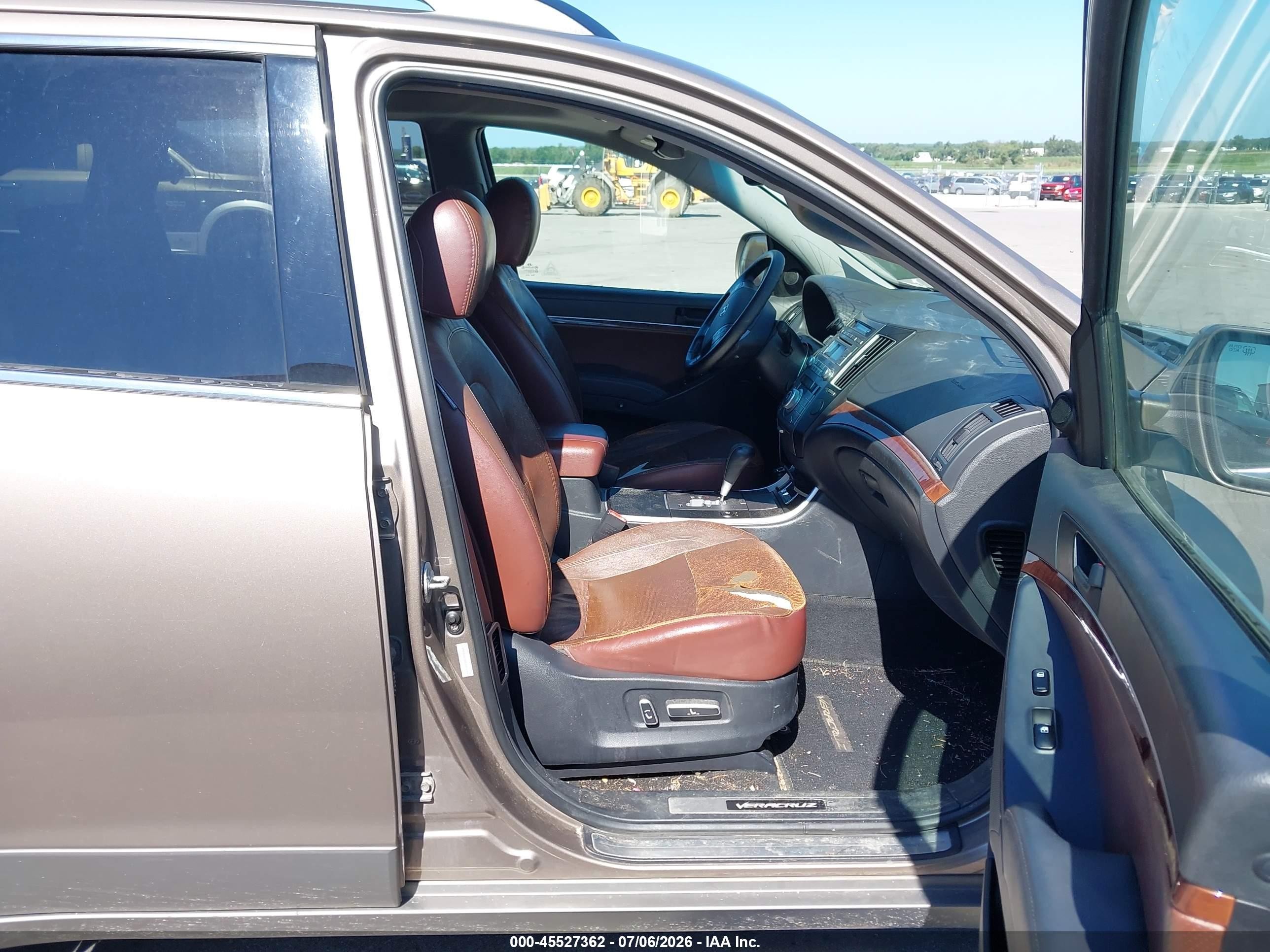 2011 Hyundai Veracruz Limited Gray vin: KM8NU4CC6BU157269