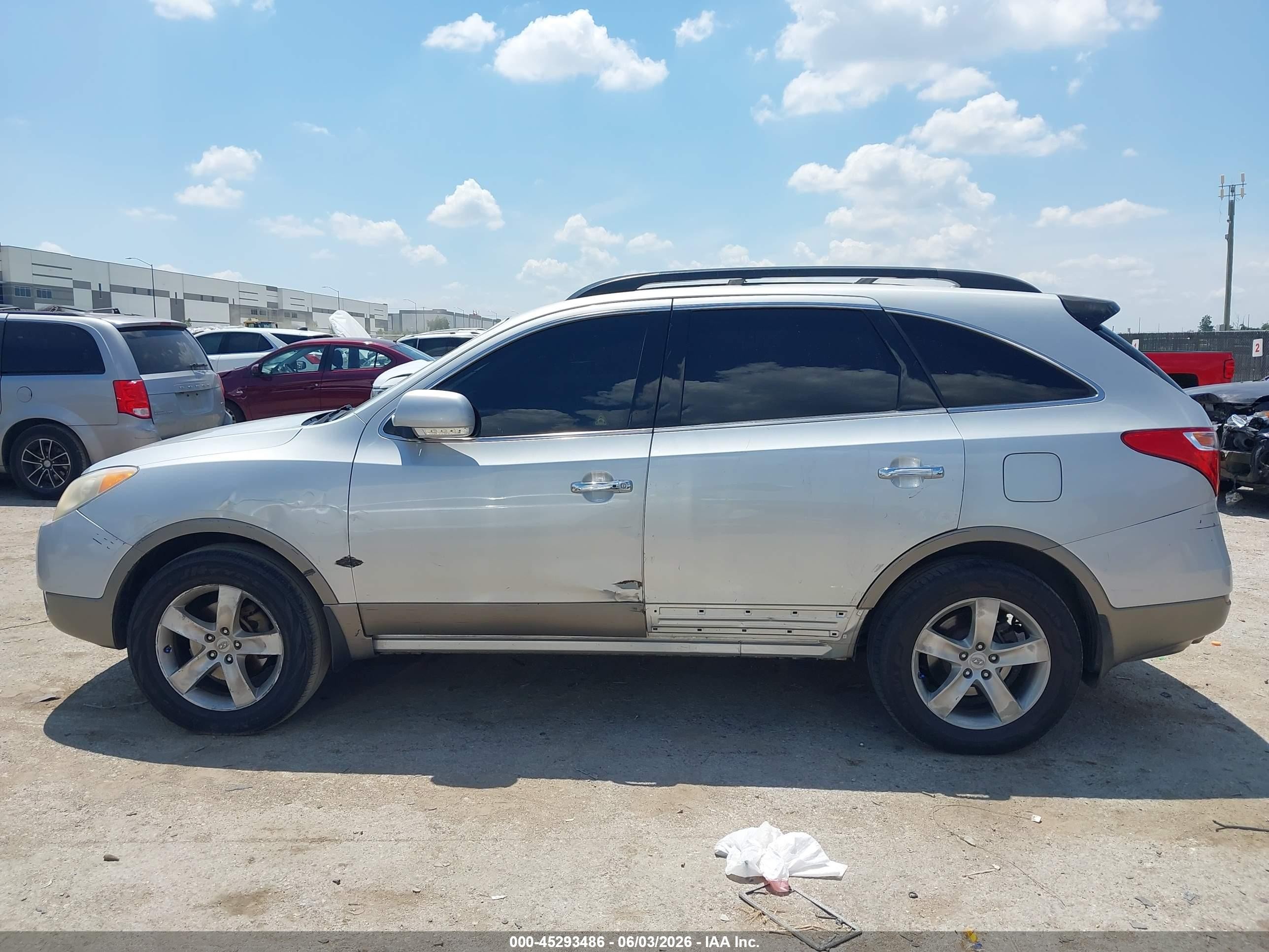 2011 Hyundai Veracruz Limited Silver vin: KM8NU4CC7BU167020