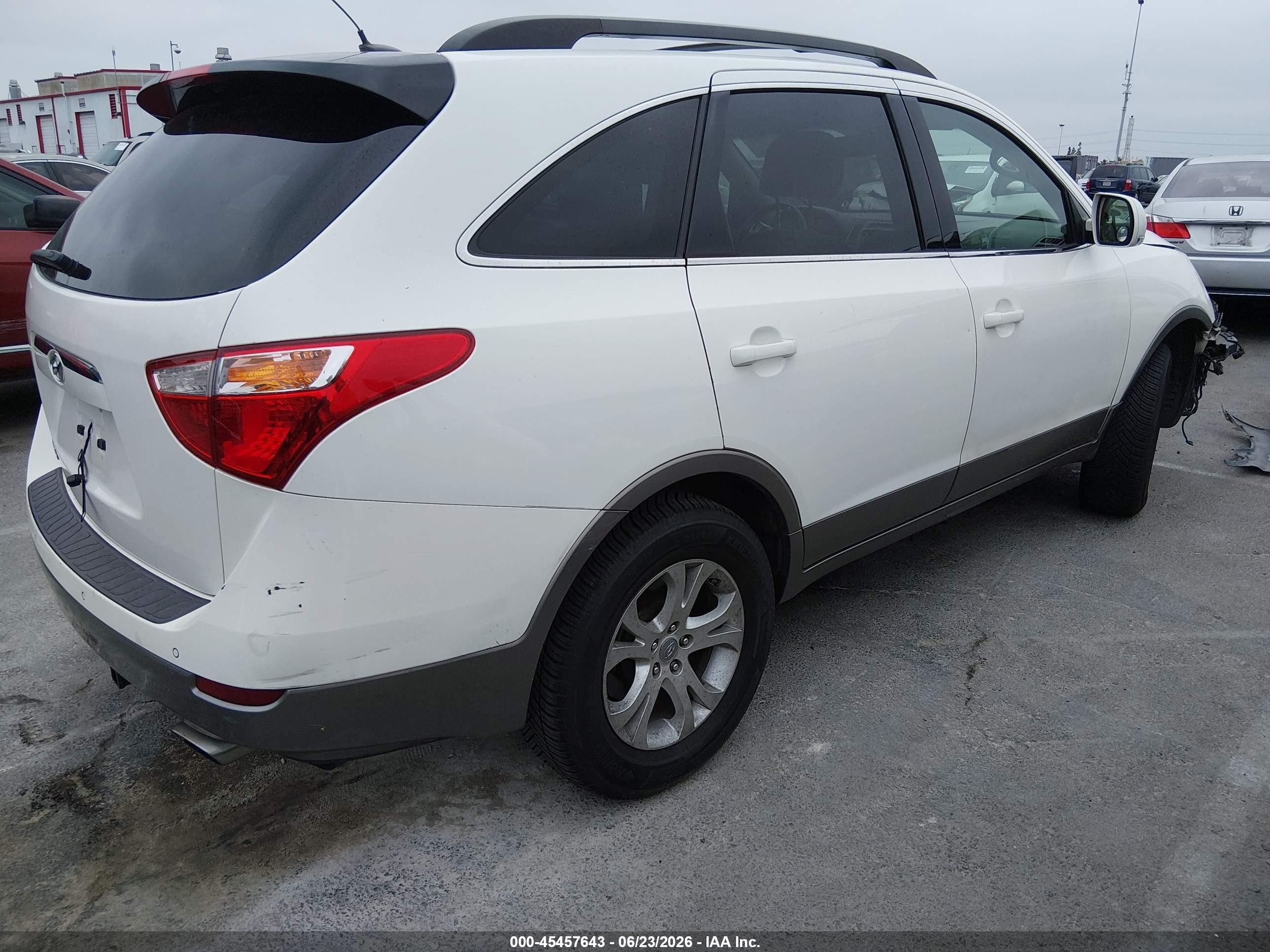 2012 Hyundai Veracruz Gls White vin: KM8NU4CC7CU181128