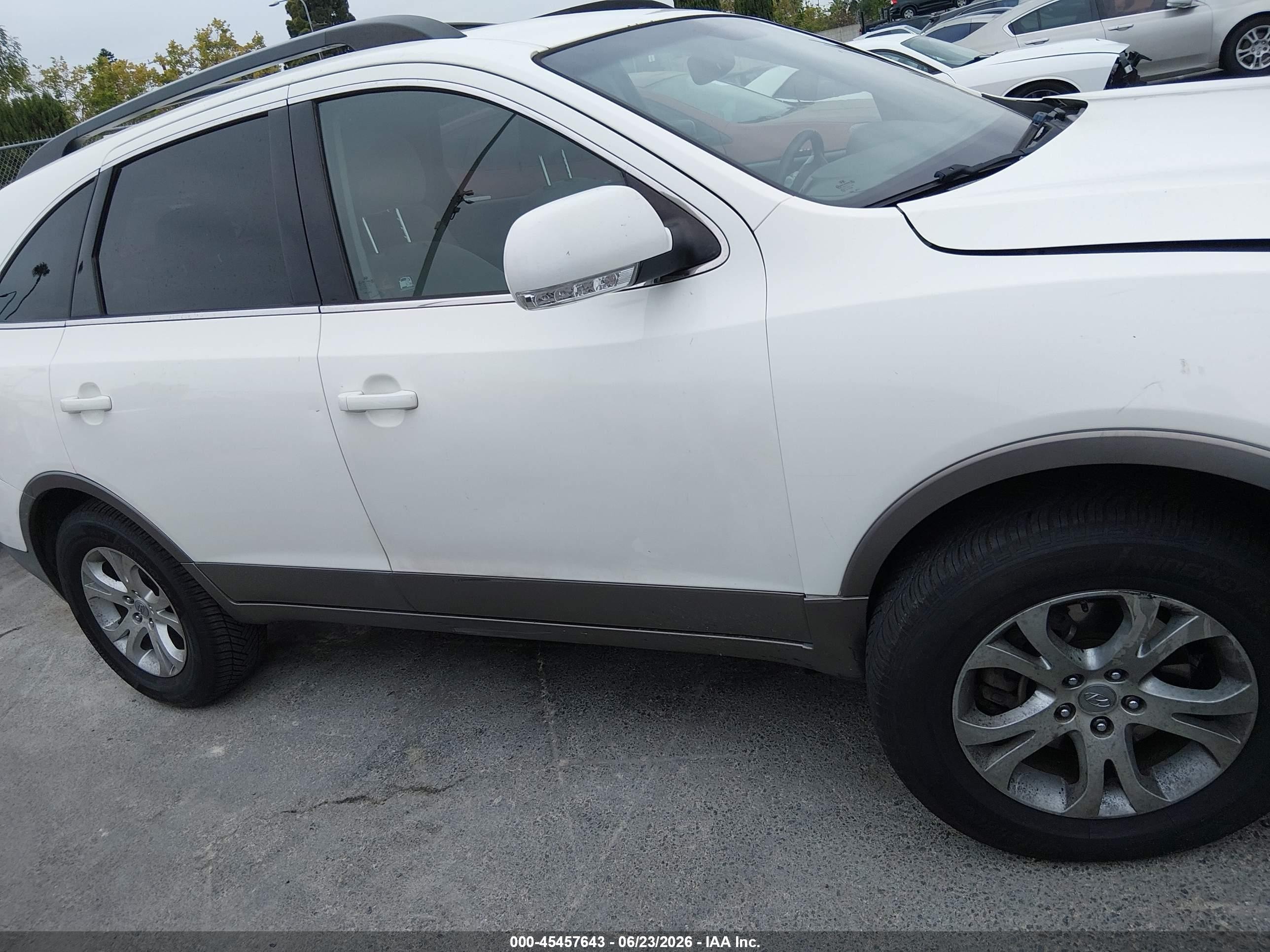 2012 Hyundai Veracruz Gls White vin: KM8NU4CC7CU181128