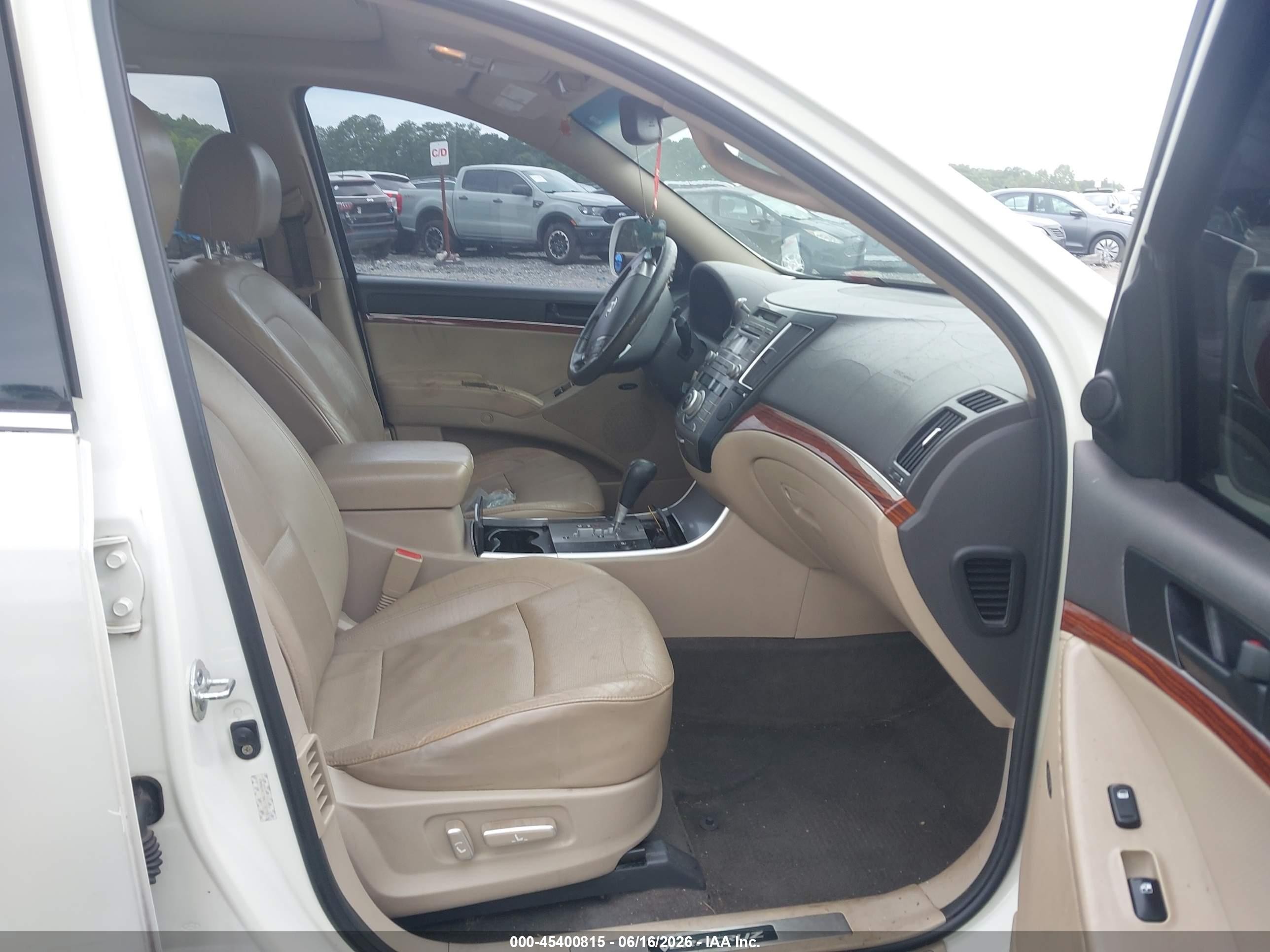 2010 Hyundai Veracruz Limited White vin: KM8NU4CC8AU116253
