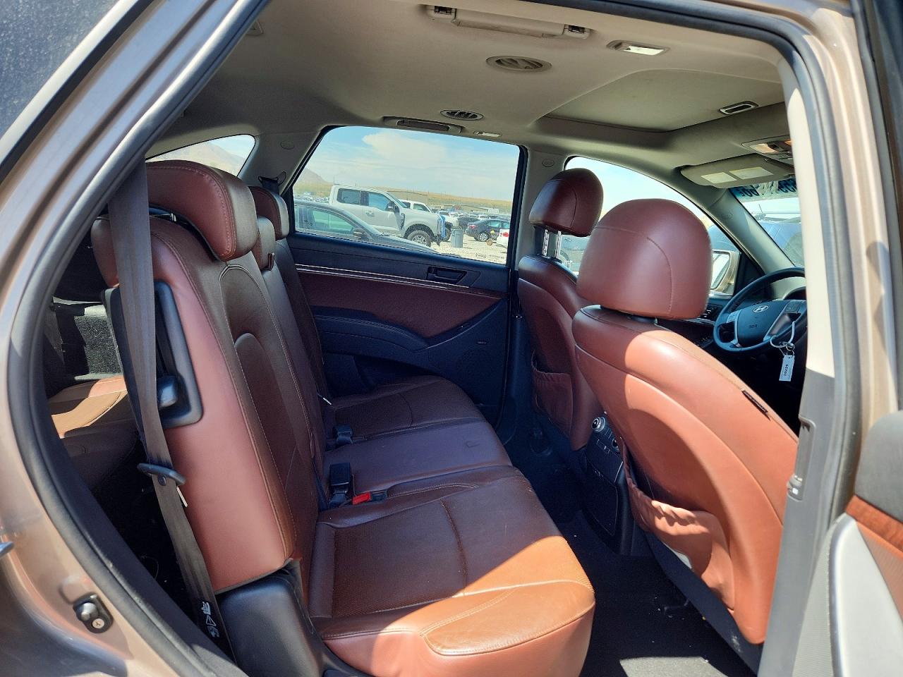 2010 Hyundai Veracruz Limited Cream vin: KM8NU4CC9AU138570