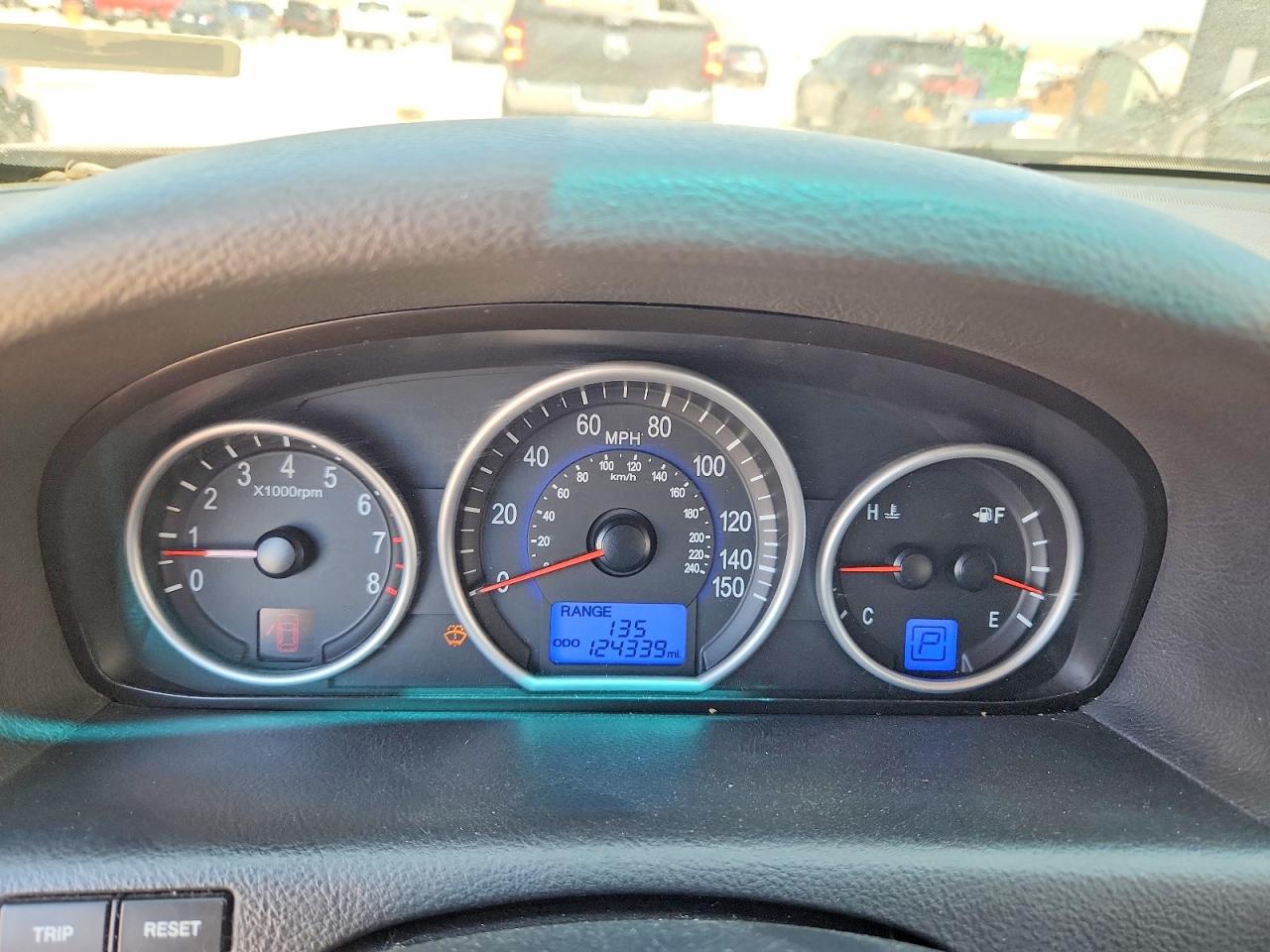 2010 Hyundai Veracruz Limited Cream vin: KM8NU4CC9AU138570