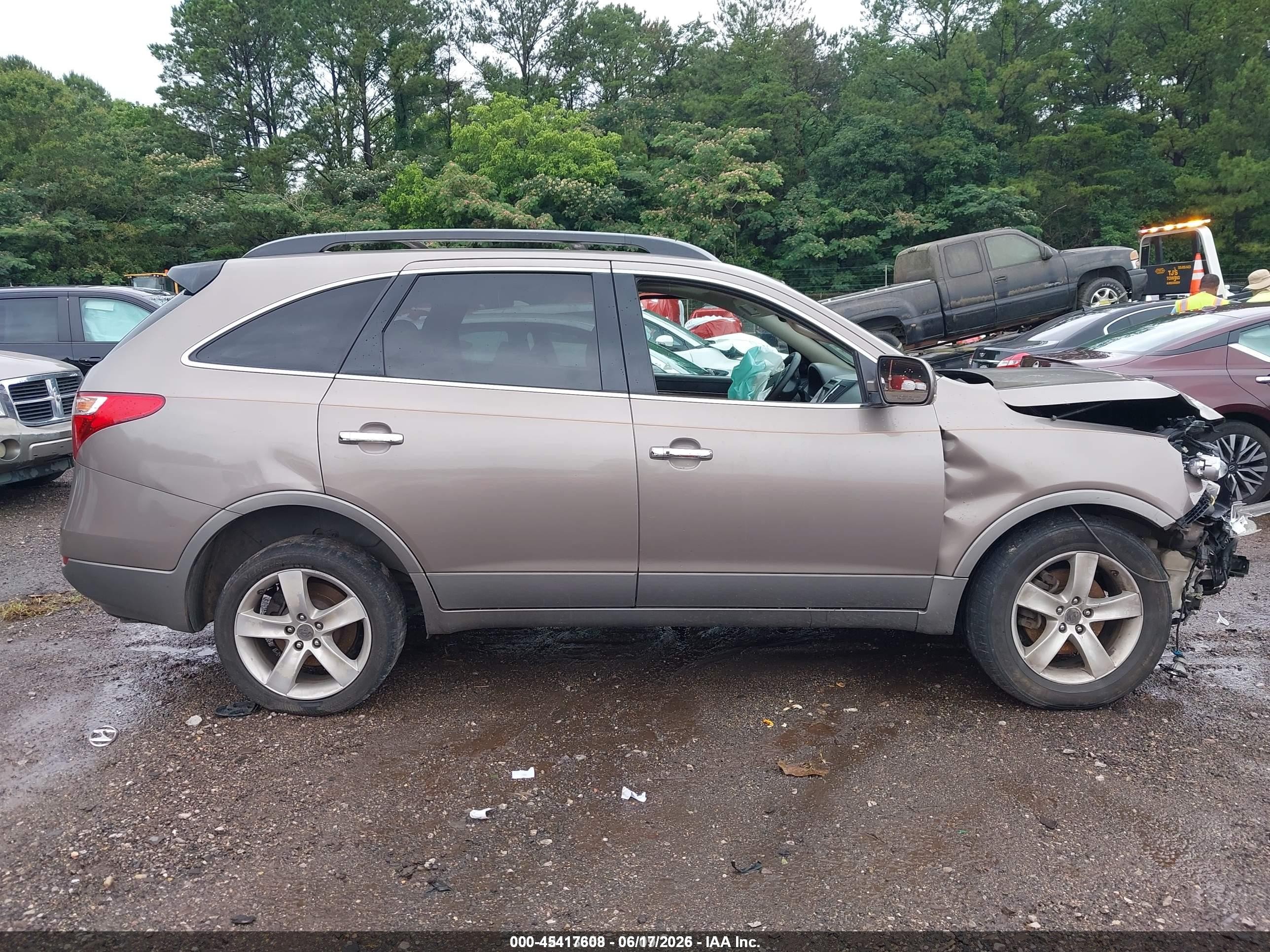 2011 Hyundai Veracruz Limited Beige vin: KM8NU4CC9BU156231