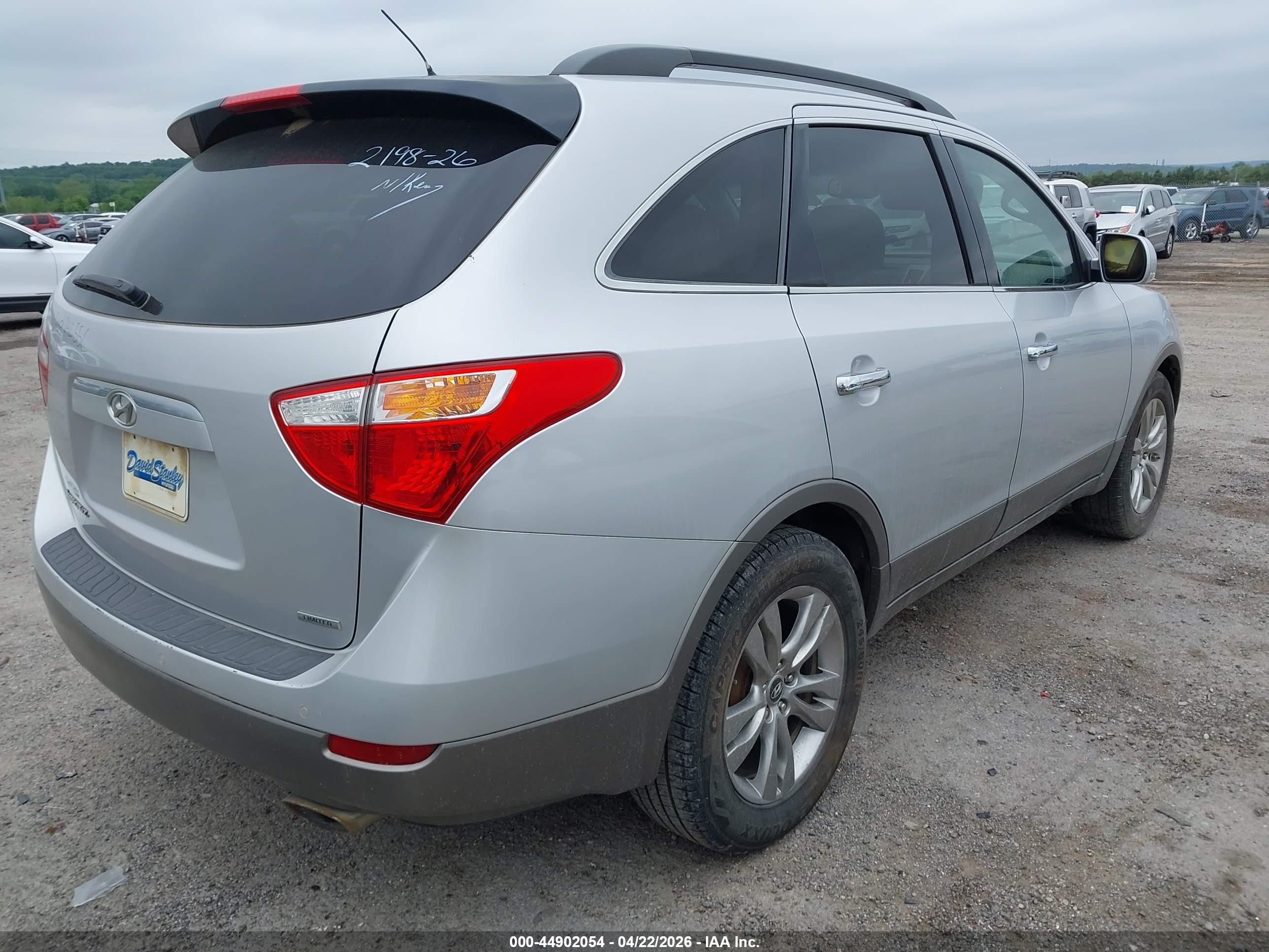 2012 Hyundai Veracruz Limited Silver vin: KM8NU4CC9CU195628