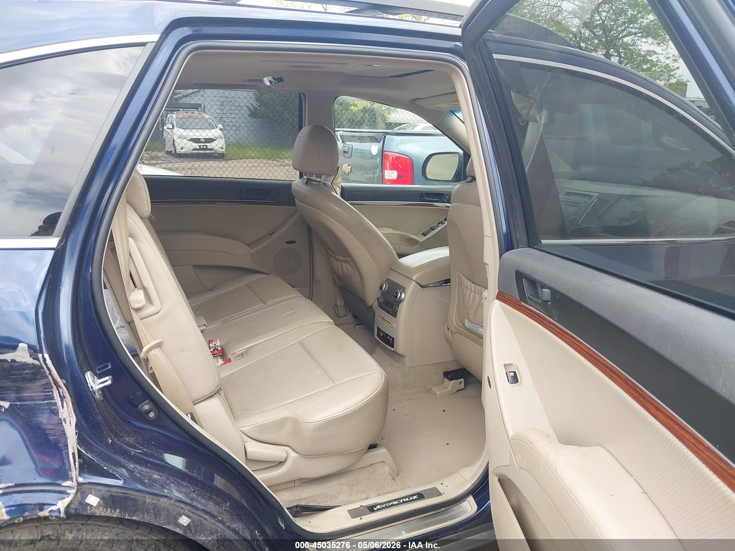 2008 Hyundai Veracruz   Dark Blue vin: KM8NU73C98U037637