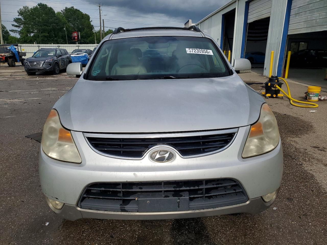 2012 Hyundai Veracruz Limited Silver vin: KM8NUDCC4CU195066