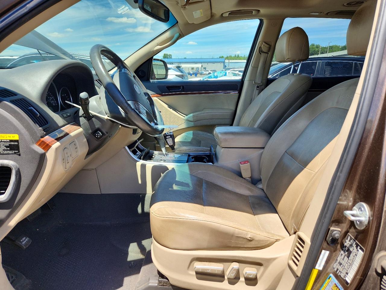 2012 Hyundai Veracruz Limited Brown vin: KM8NUDCC5CU184044