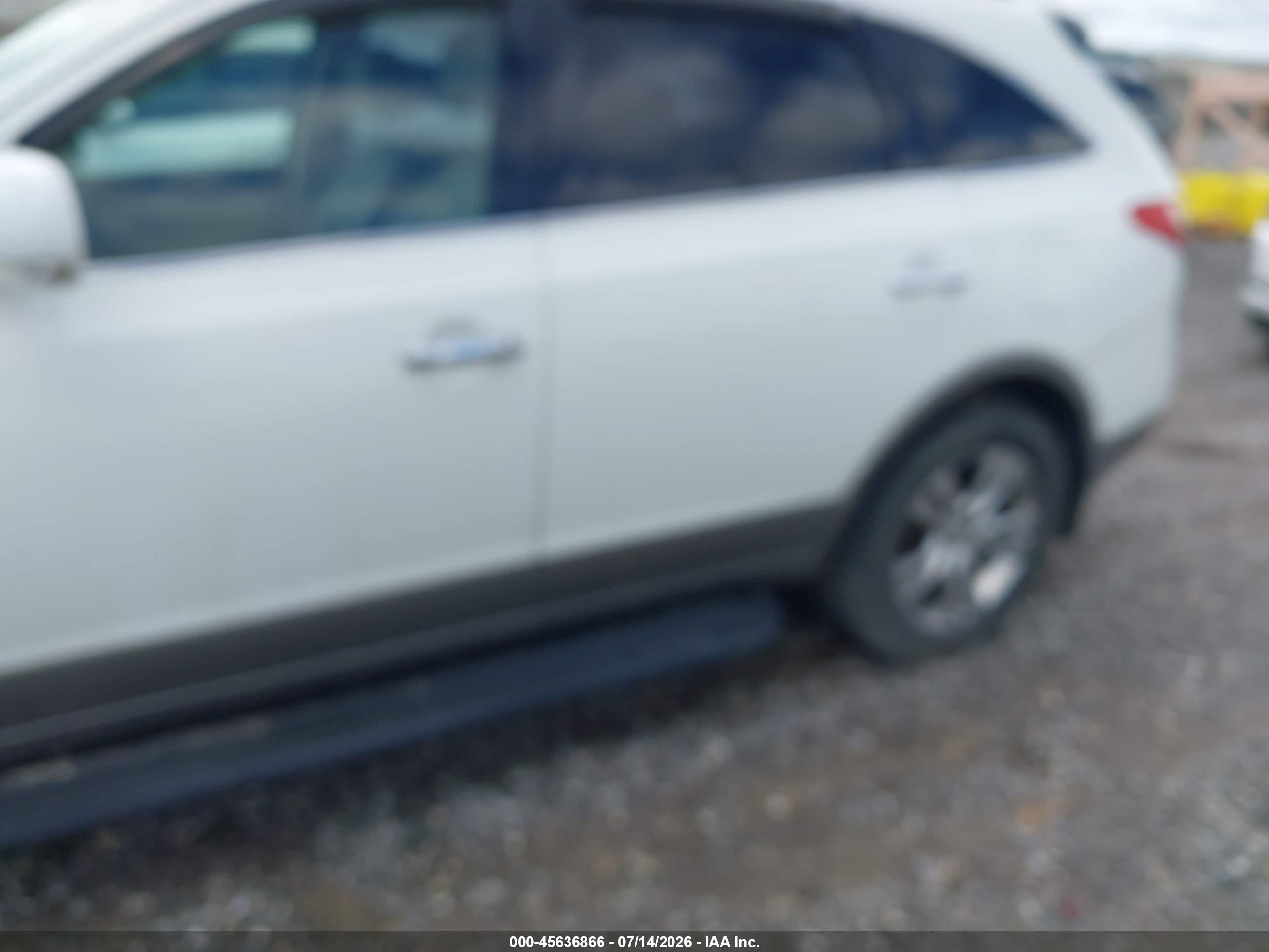 2012 Hyundai Veracruz Limited White vin: KM8NUDCC5CU201117