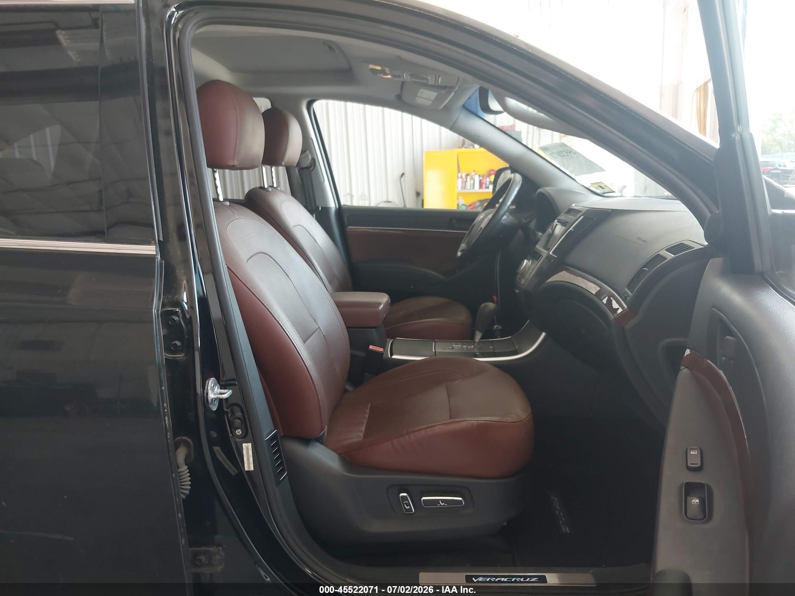 2010 Hyundai Veracruz Limited Black vin: KM8NUDCC6AU129020