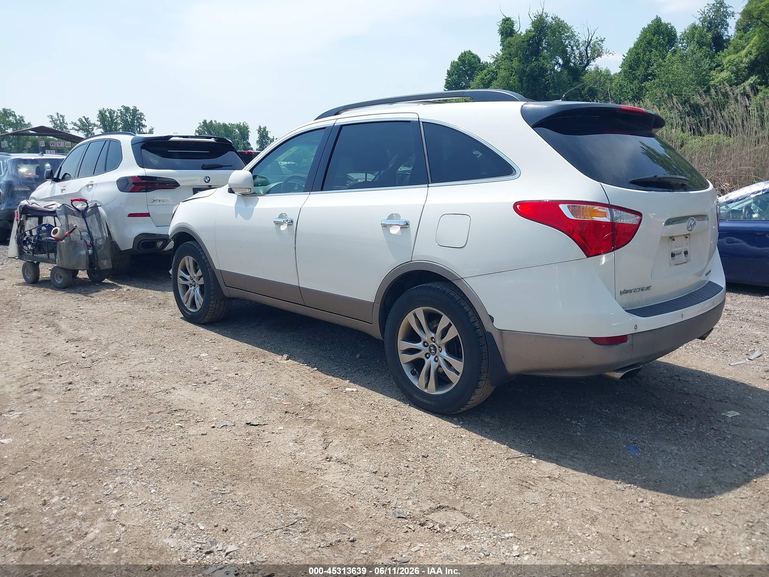 2012 Hyundai Veracruz Limited White vin: KM8NUDCC6CU186255