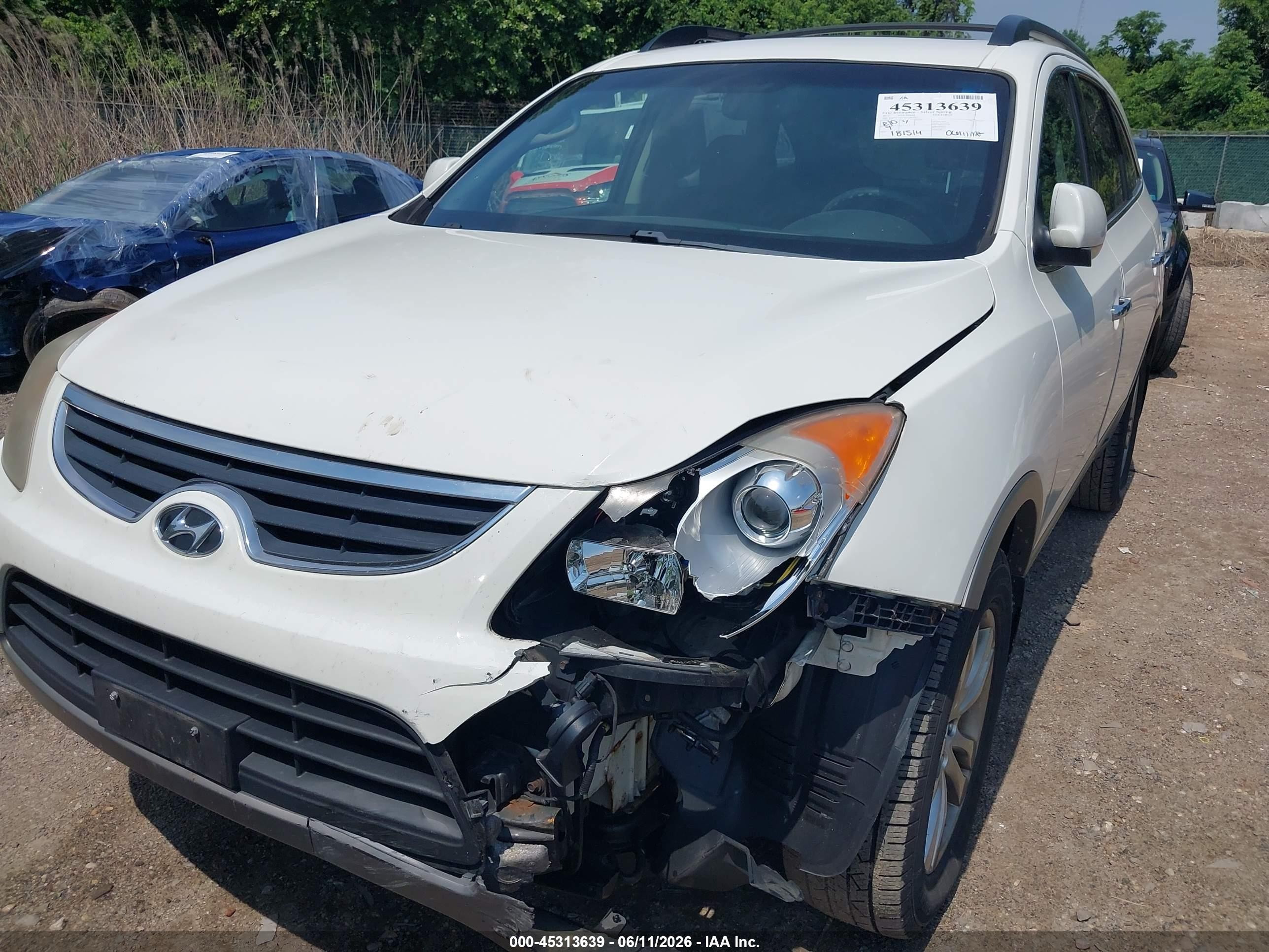 2012 Hyundai Veracruz Limited White vin: KM8NUDCC6CU186255