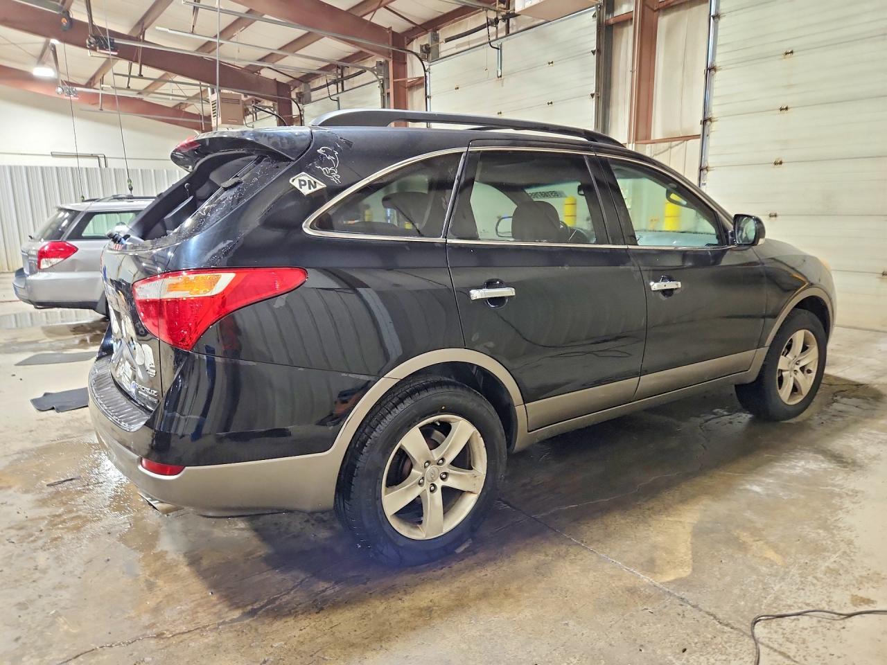 2011 Hyundai Veracruz Limited Black vin: KM8NUDCC7BU169804