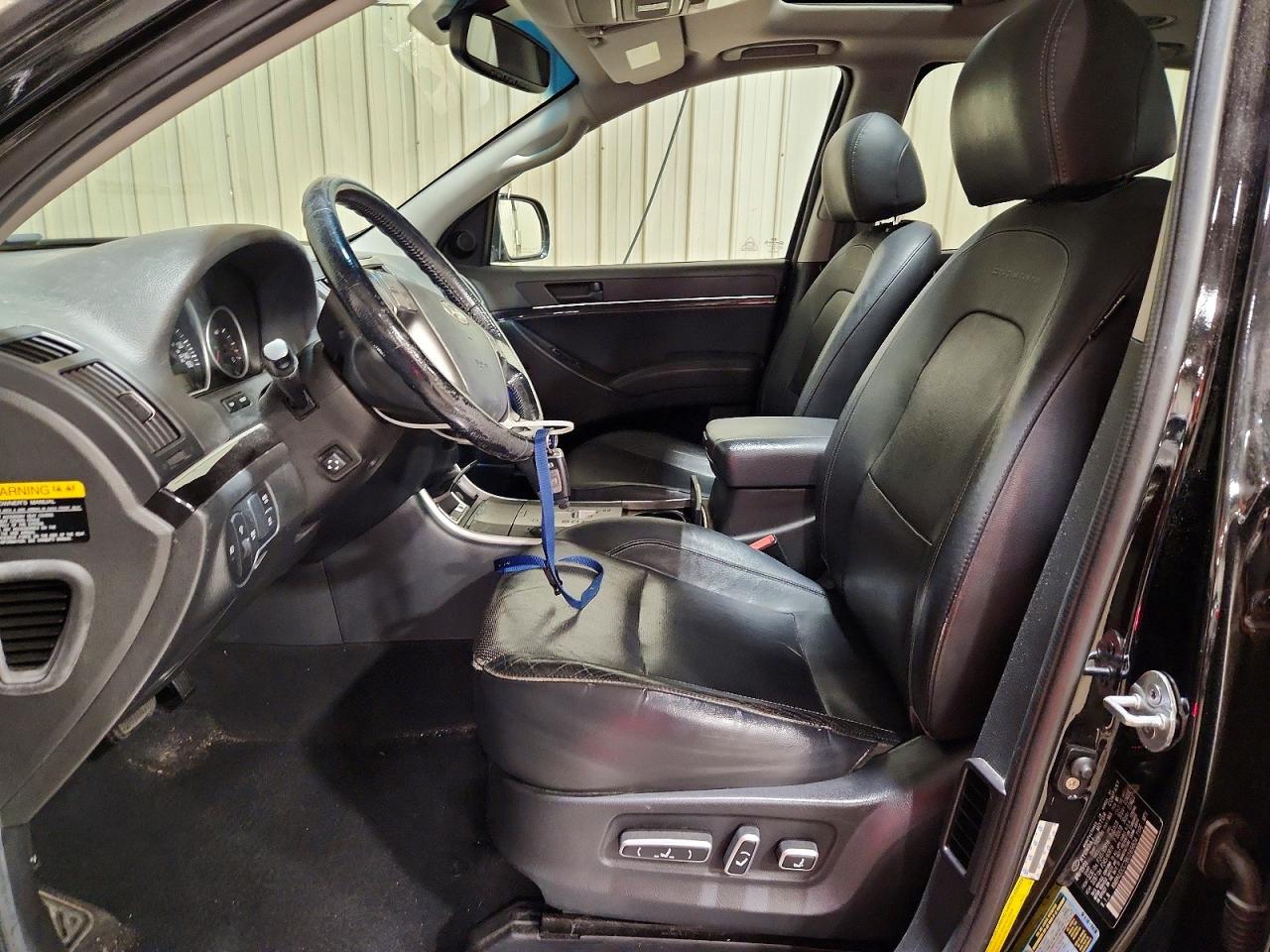 2011 Hyundai Veracruz Limited Black vin: KM8NUDCC7BU169804