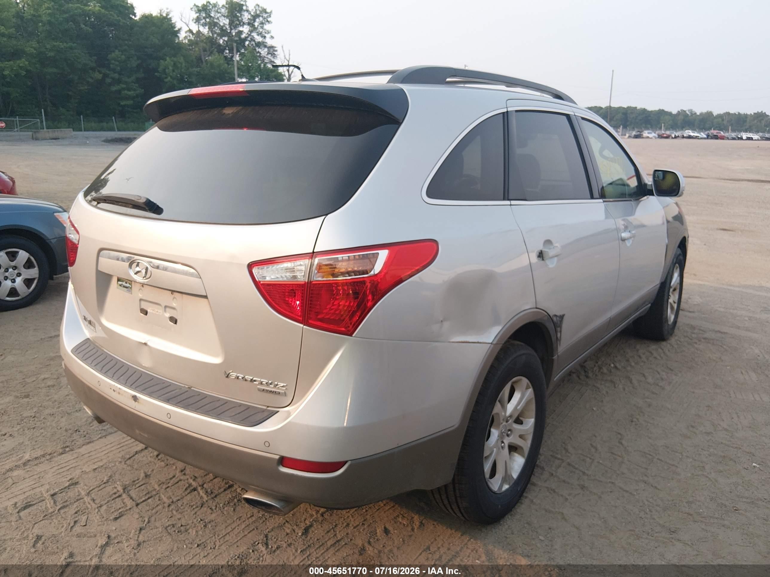 2011 Hyundai Veracruz Gls Silver vin: KM8NUDCC9BU151837