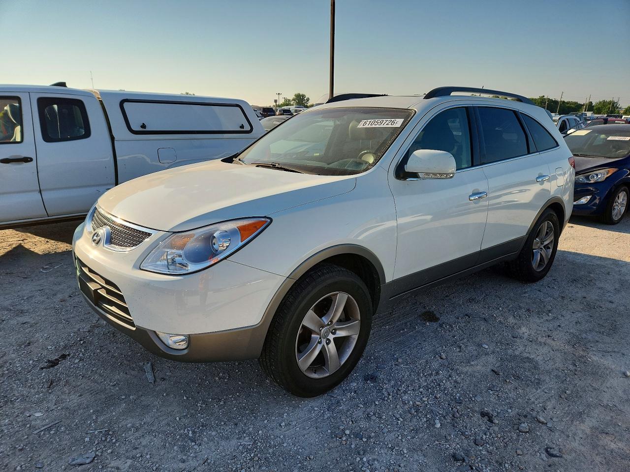 2011 Hyundai Veracruz Limited White vin: KM8NUDCC9BU176897