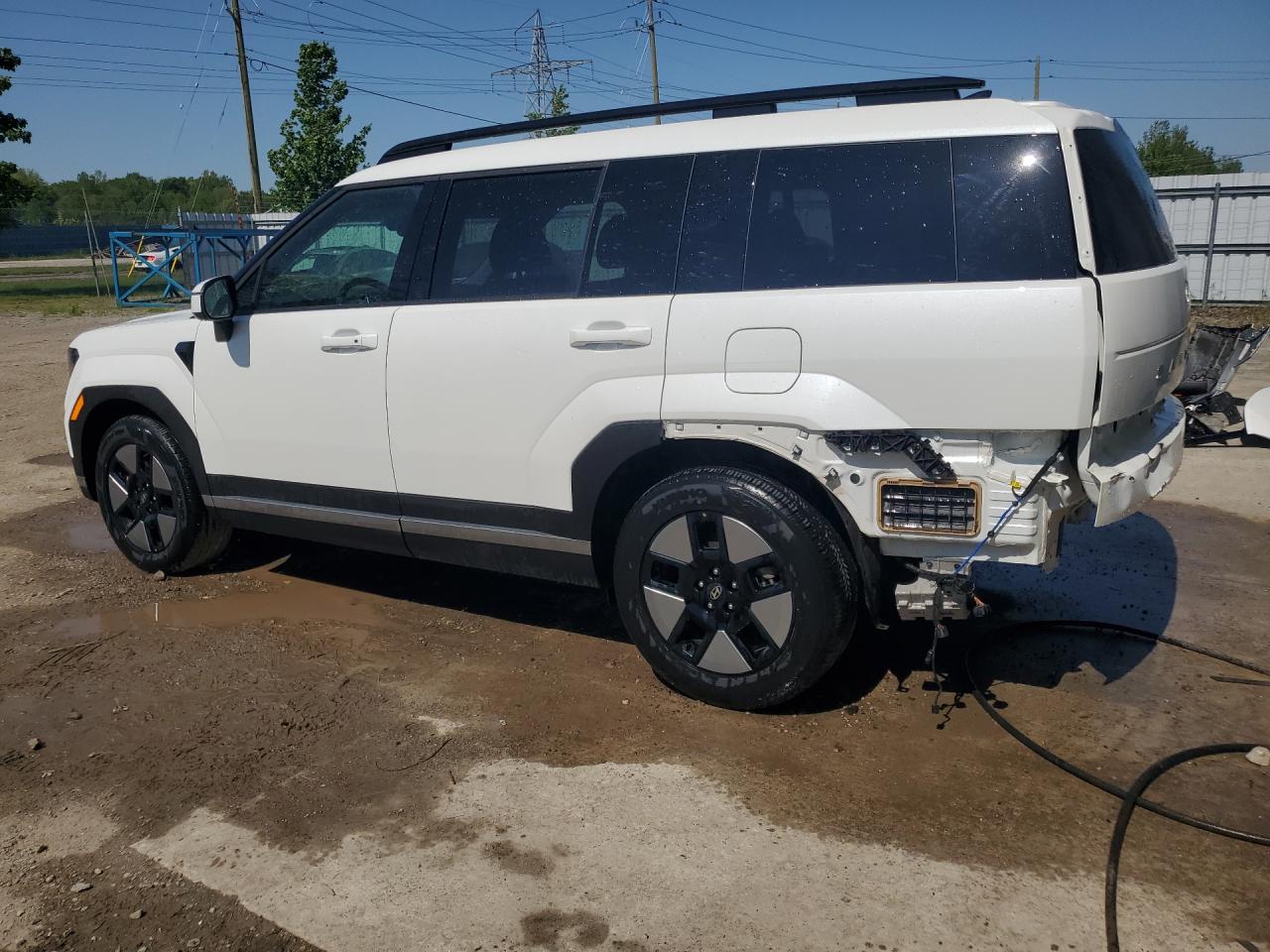 2026 Hyundai Santa Fe Preferred Белый vin: KM8P2DG1XTU168249 Damage: Left Rear Wheel Opening Mldg, Broken, Replacement Required
