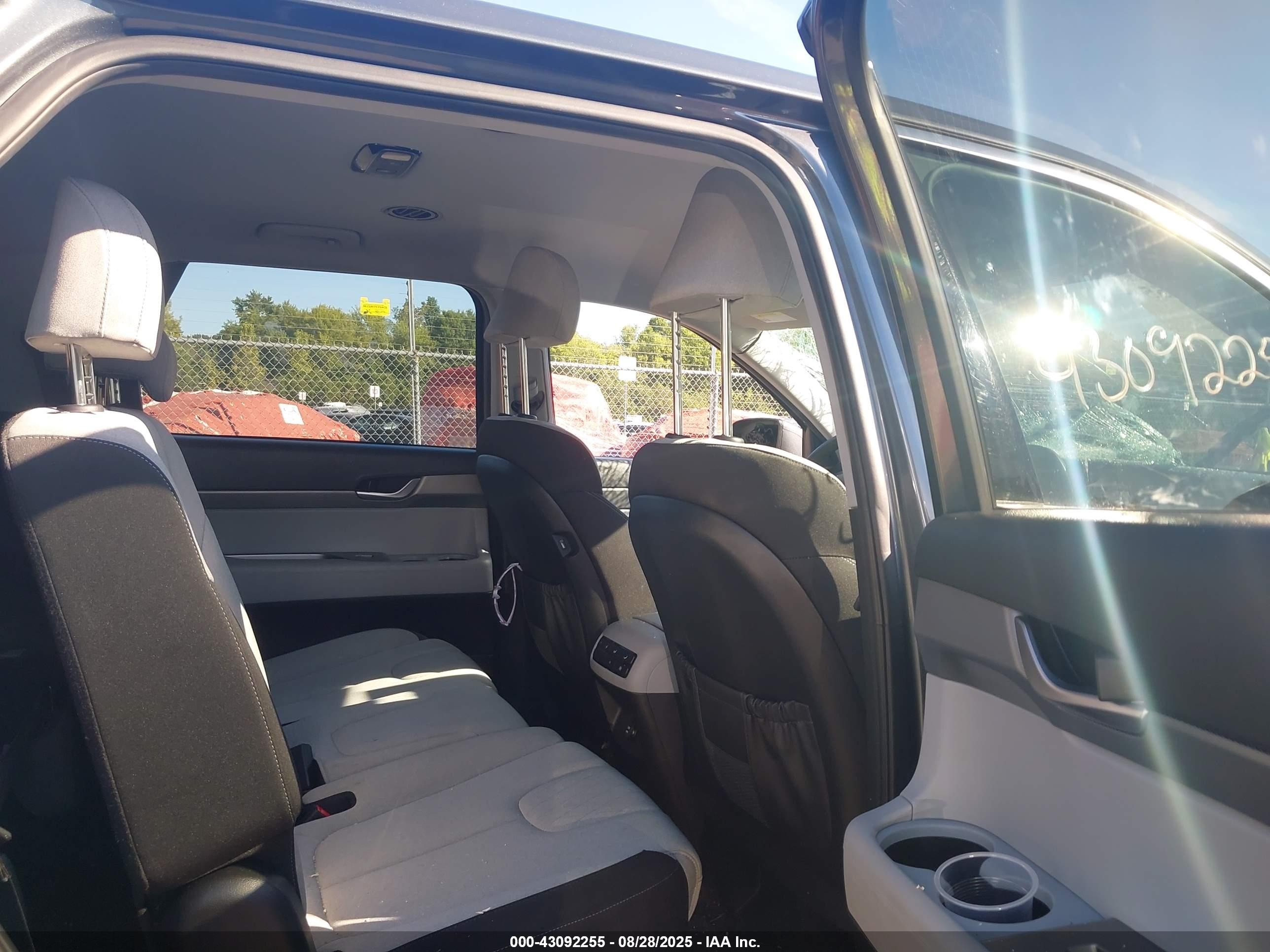 2021 Hyundai Palisade Se Серый vin: KM8R1DHE3MU292846