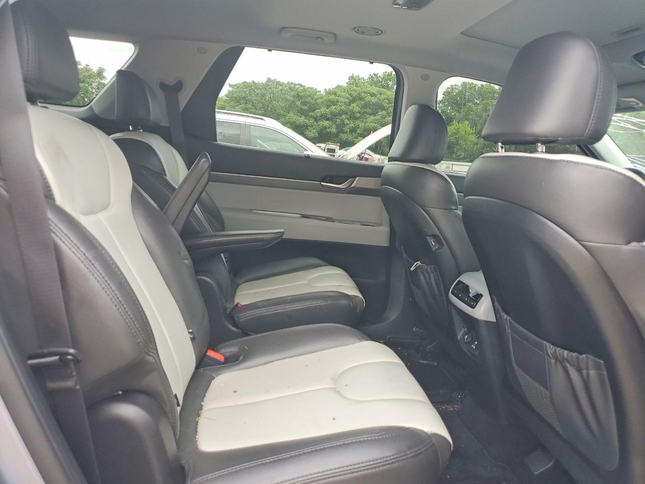 2020 Hyundai Palisade Sel Silver vin: KM8R34HEXLU170056