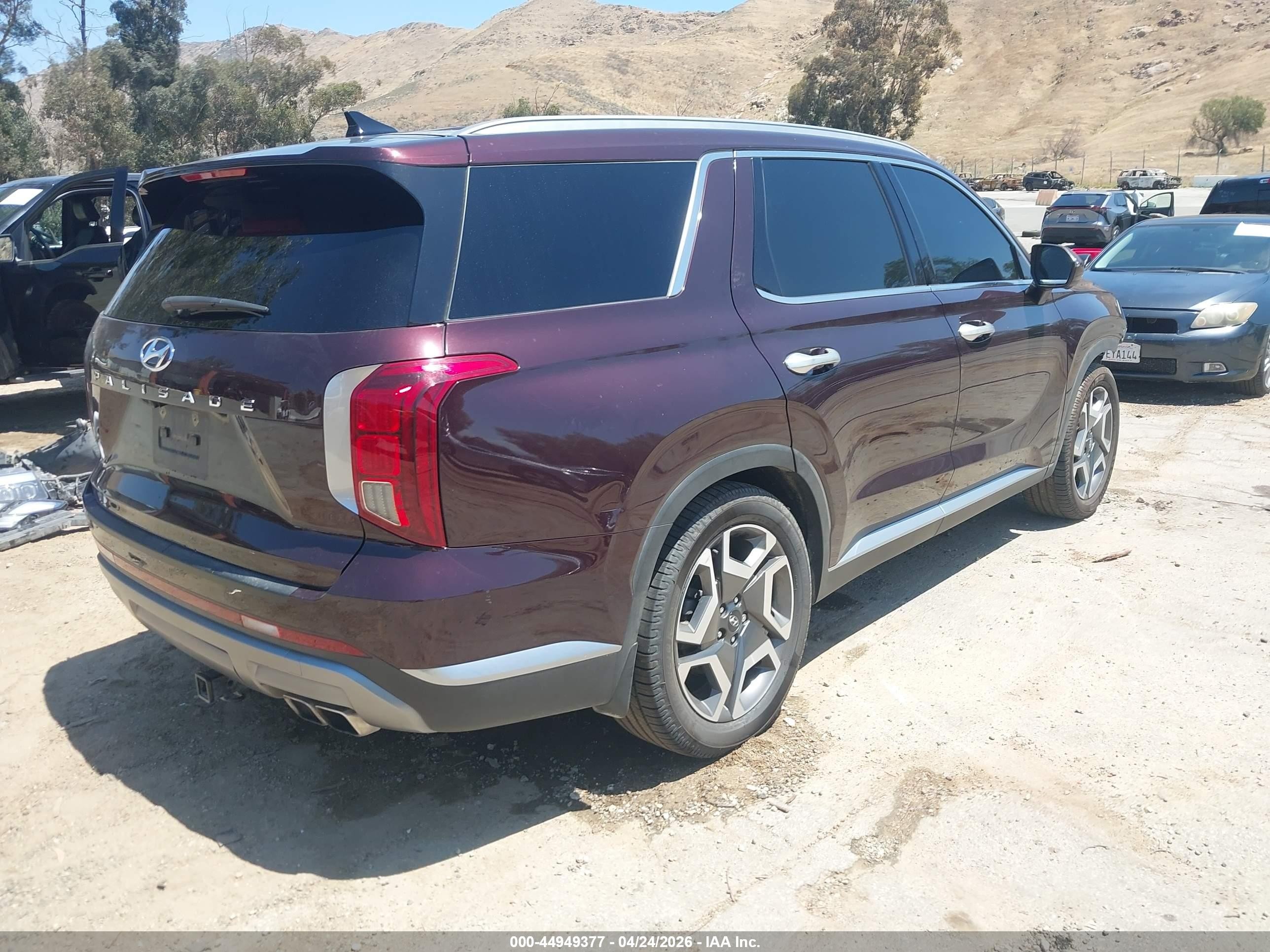 2023 Hyundai Palisade Sel Burgundy vin: KM8R44GE9PU581792