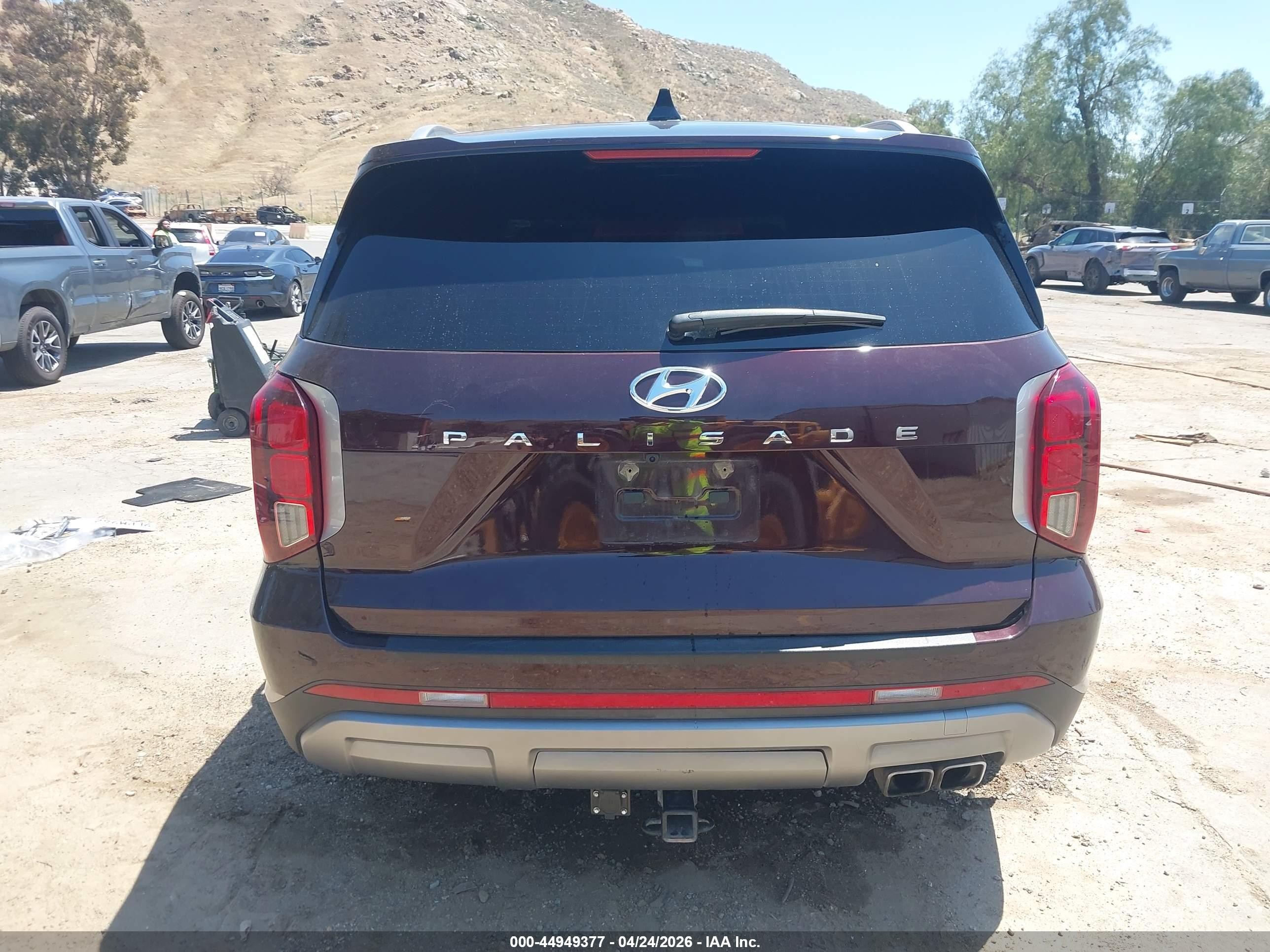 2023 Hyundai Palisade Sel Burgundy vin: KM8R44GE9PU581792