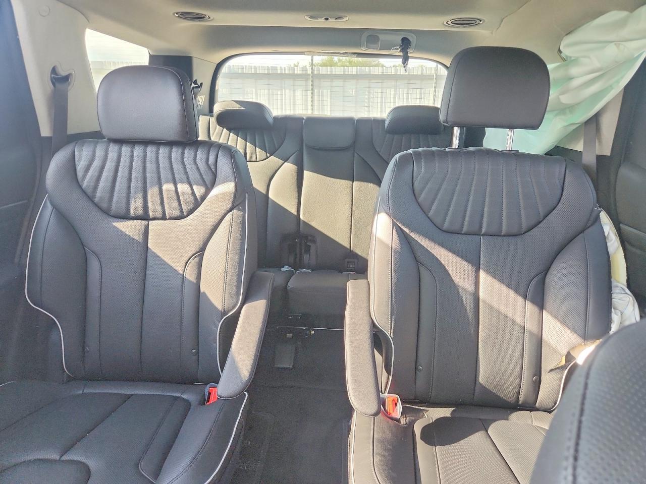 2023 Hyundai Palisade Limited Silver vin: KM8R5DGE3PU565729