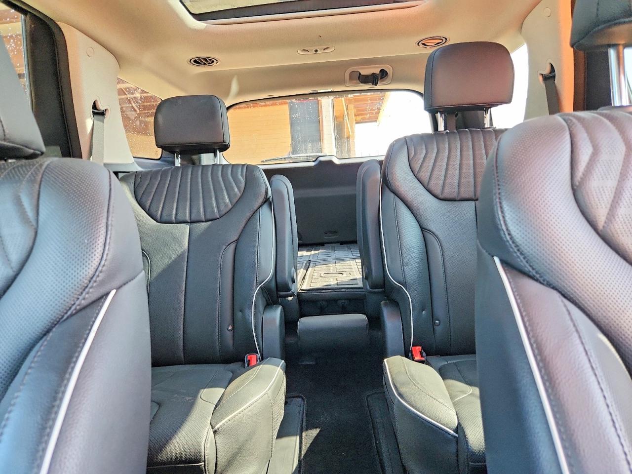 2024 Hyundai Palisade Limited Black vin: KM8R5DGE6RU719935