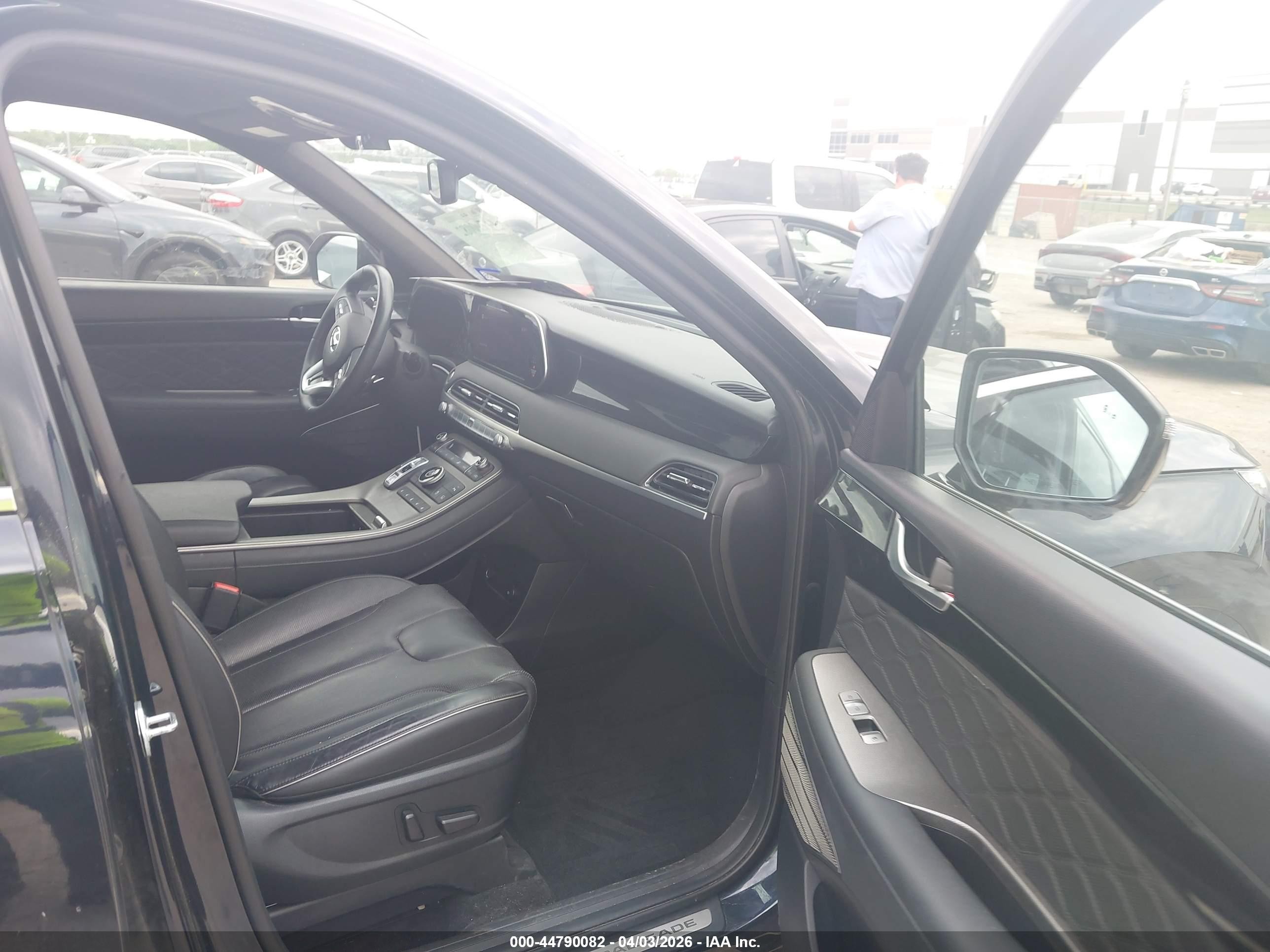 2022 Hyundai Palisade Calligraphy Black vin: KM8R74HE4NU440437