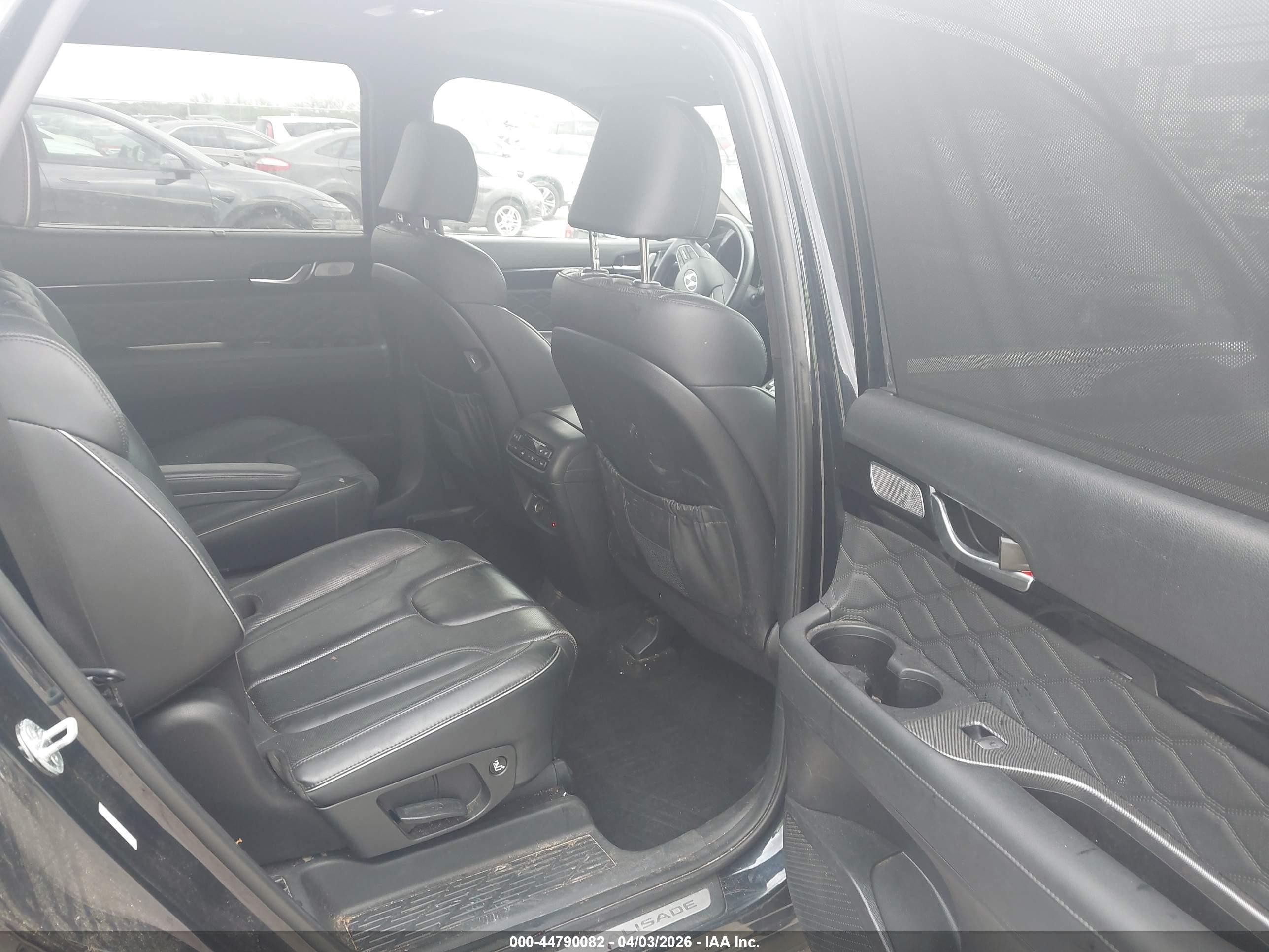 2022 Hyundai Palisade Calligraphy Black vin: KM8R74HE4NU440437