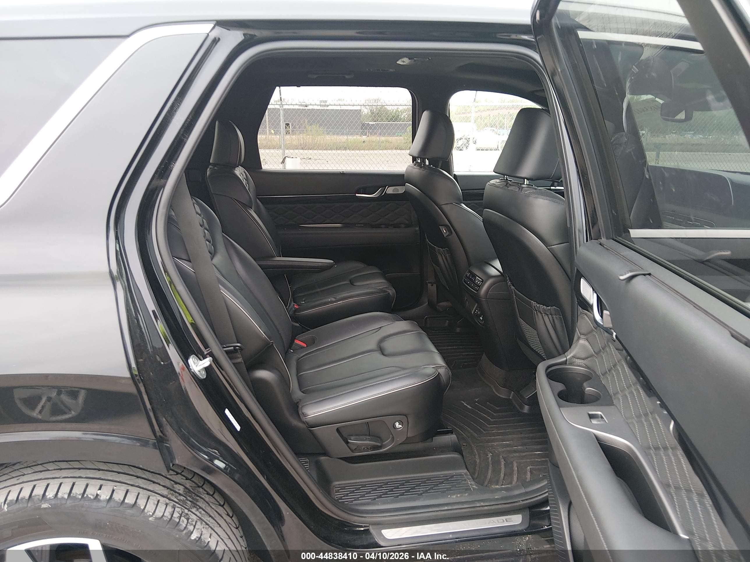 2022 Hyundai Palisade Calligraphy Black vin: KM8R7DHEXNU388649