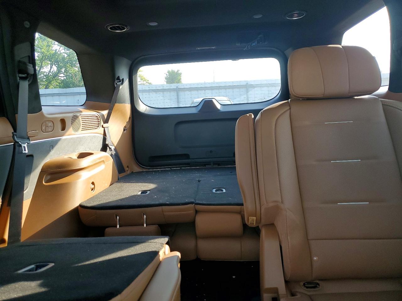 2026 Hyundai Palisade Calligraphy White vin: KM8RMES21TU026204
