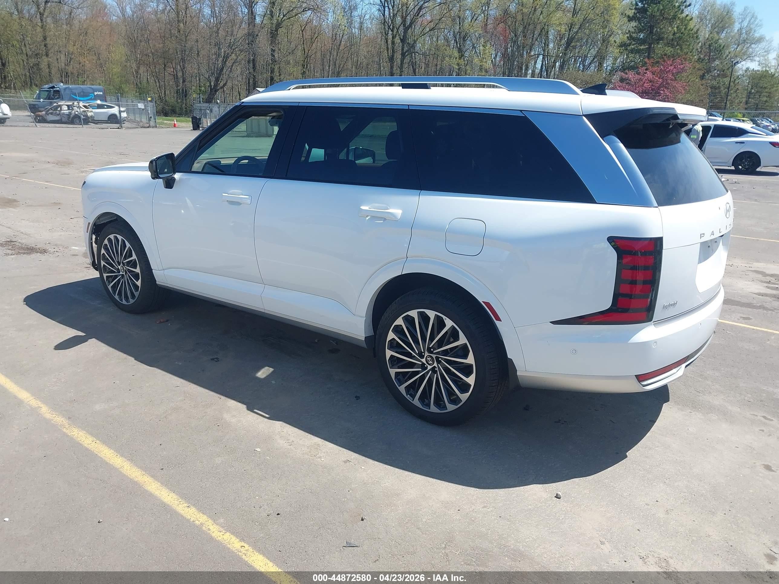 2026 Hyundai Palisade Hev Calligraphy White vin: KM8RMESA6TU048710