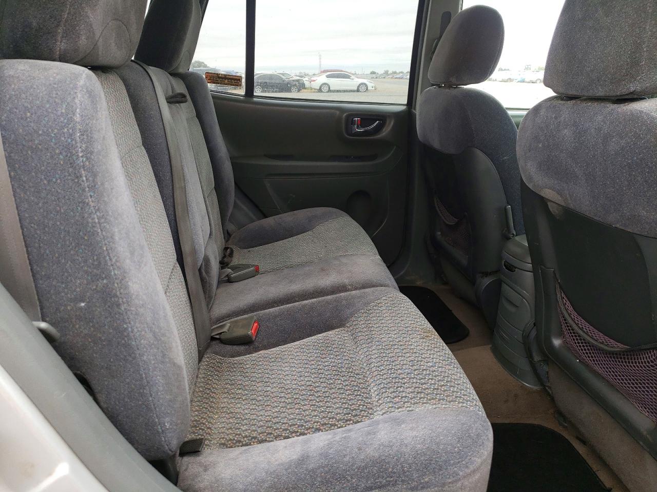 2004 Hyundai Santa Fe Base Silver vin: KM8SB12B04U772404