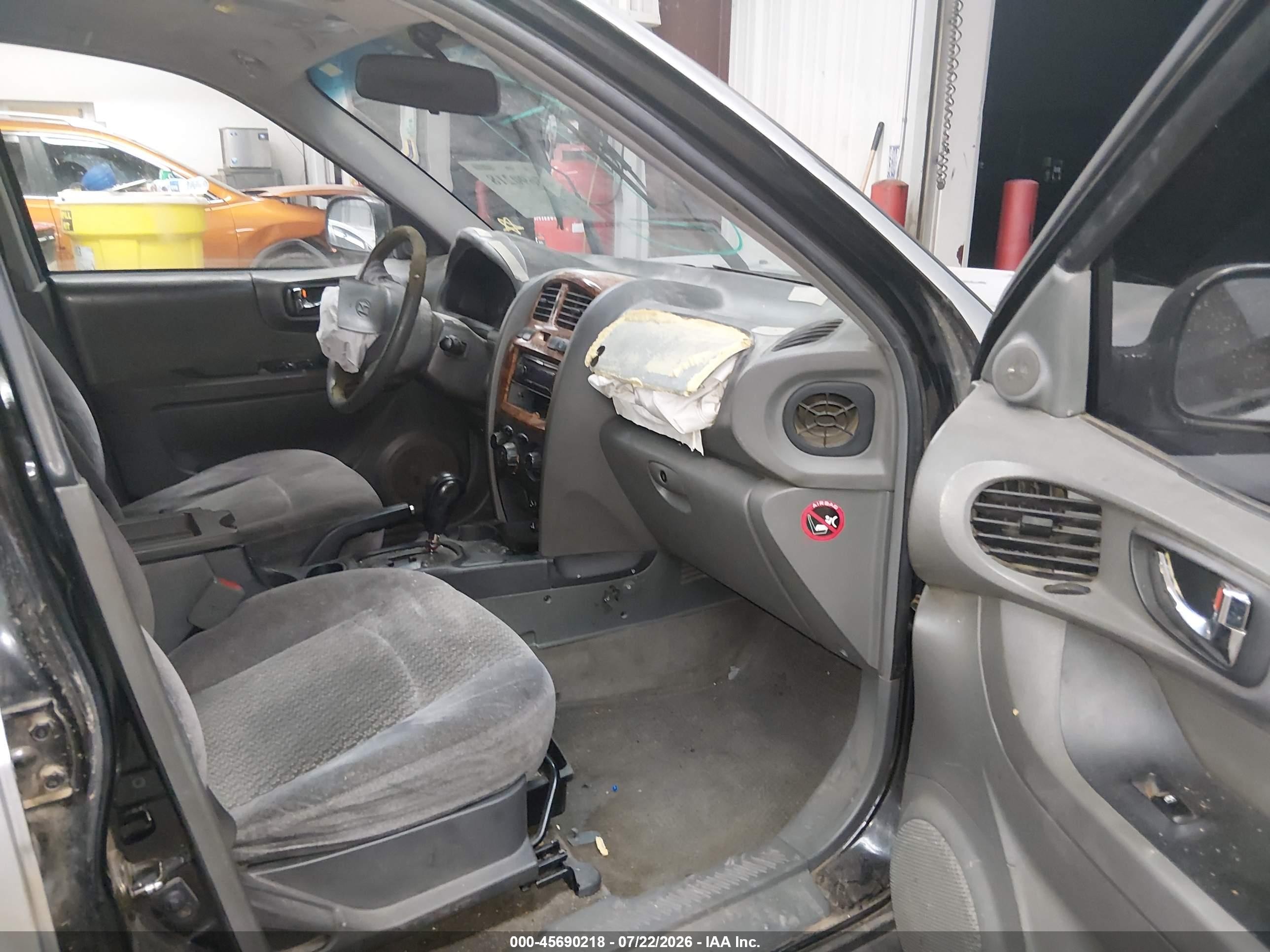 2002 Hyundai Santa Fe   Silver vin: KM8SB12B32U281385