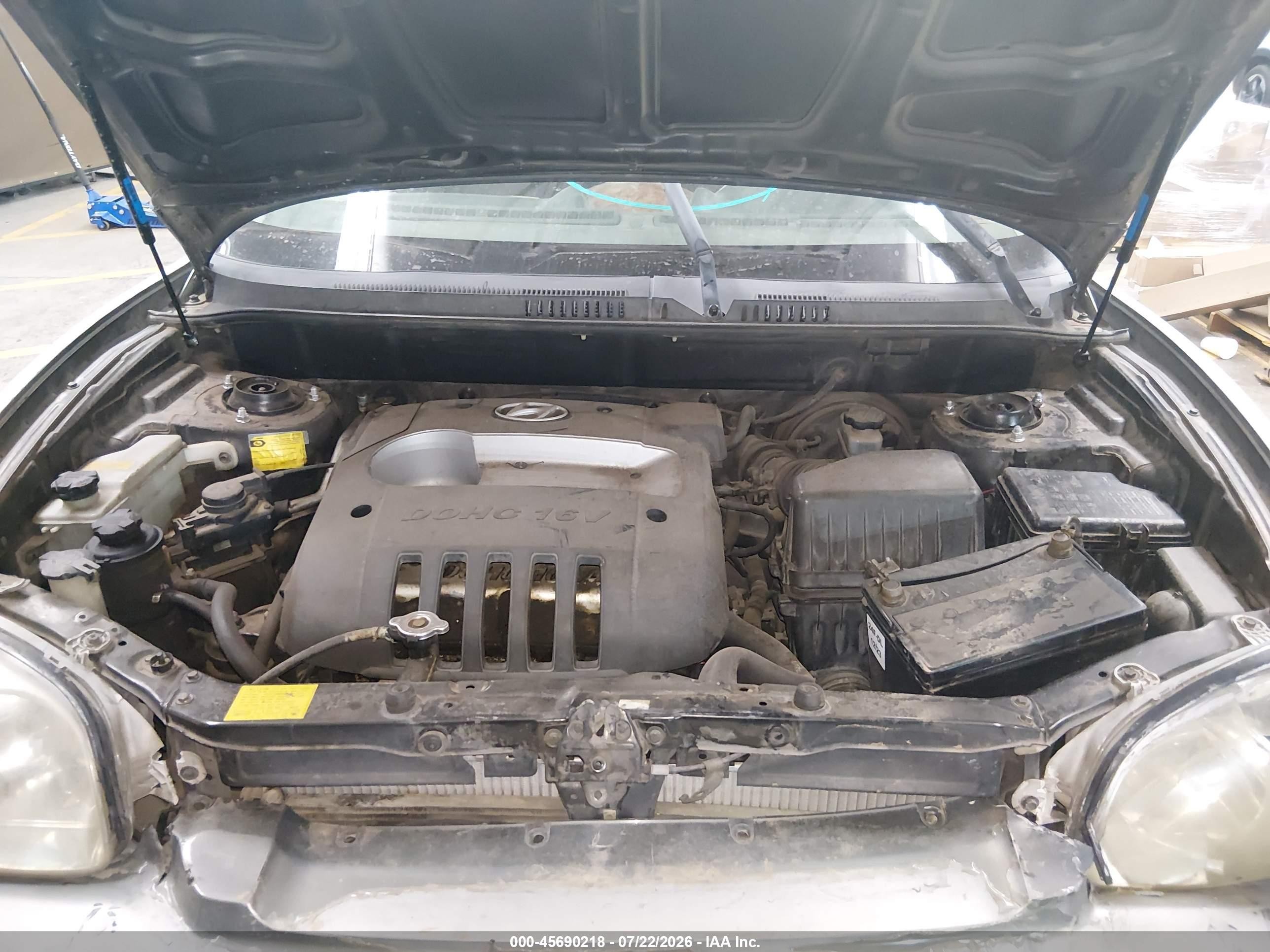 2002 Hyundai Santa Fe   Silver vin: KM8SB12B32U281385