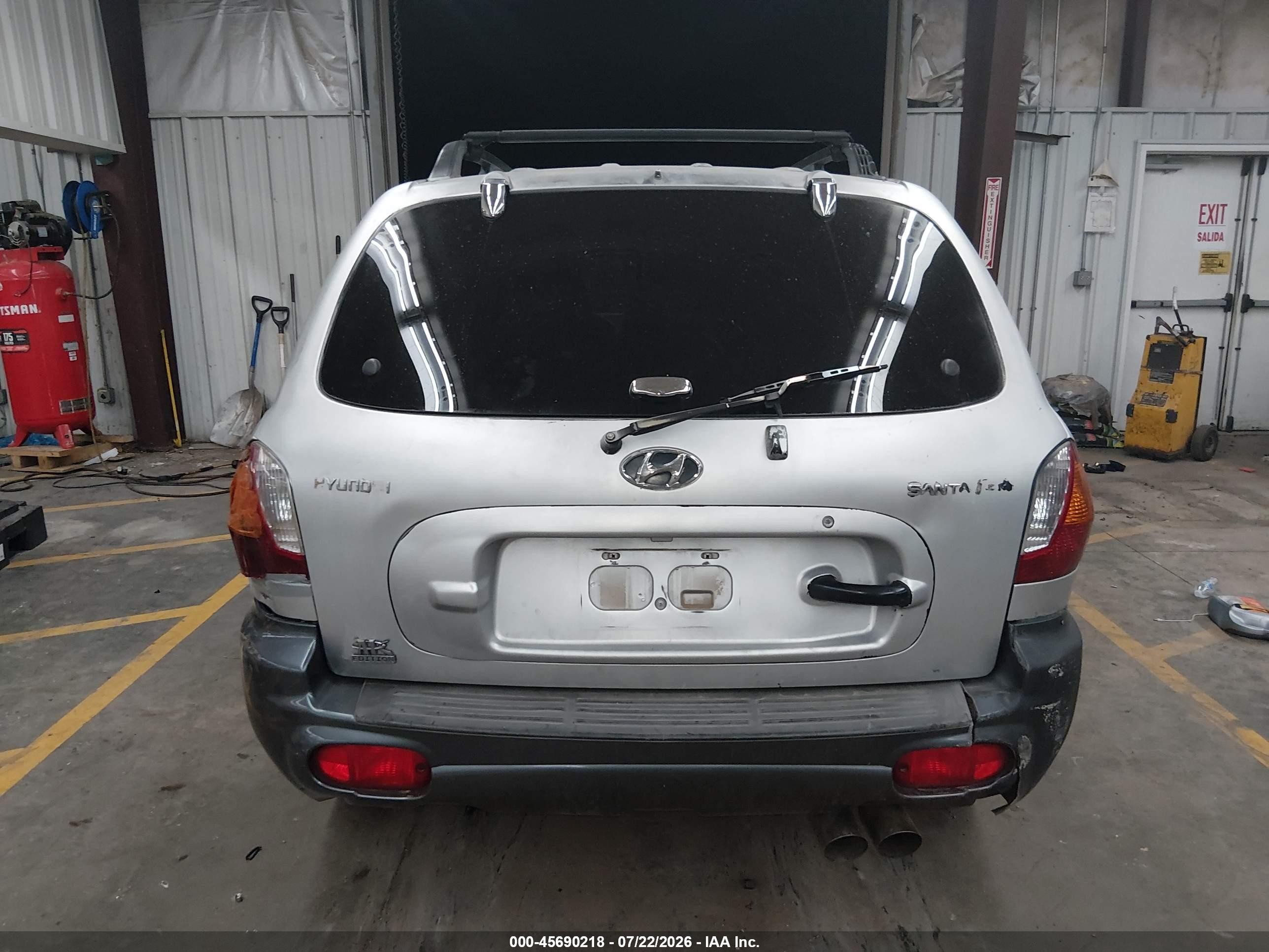 2002 Hyundai Santa Fe   Silver vin: KM8SB12B32U281385