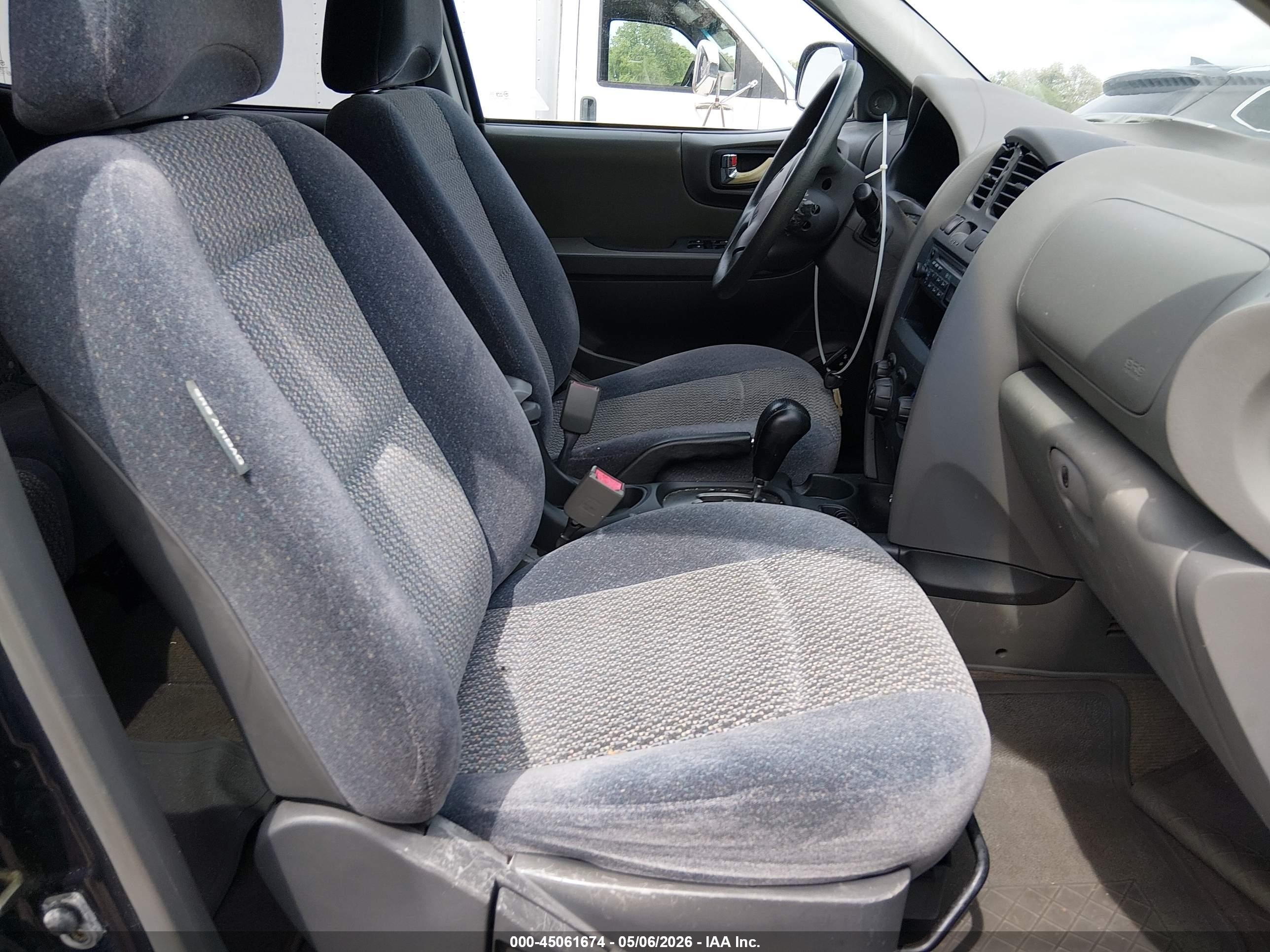 2004 Hyundai Santa Fe   Black vin: KM8SB12B44U797032