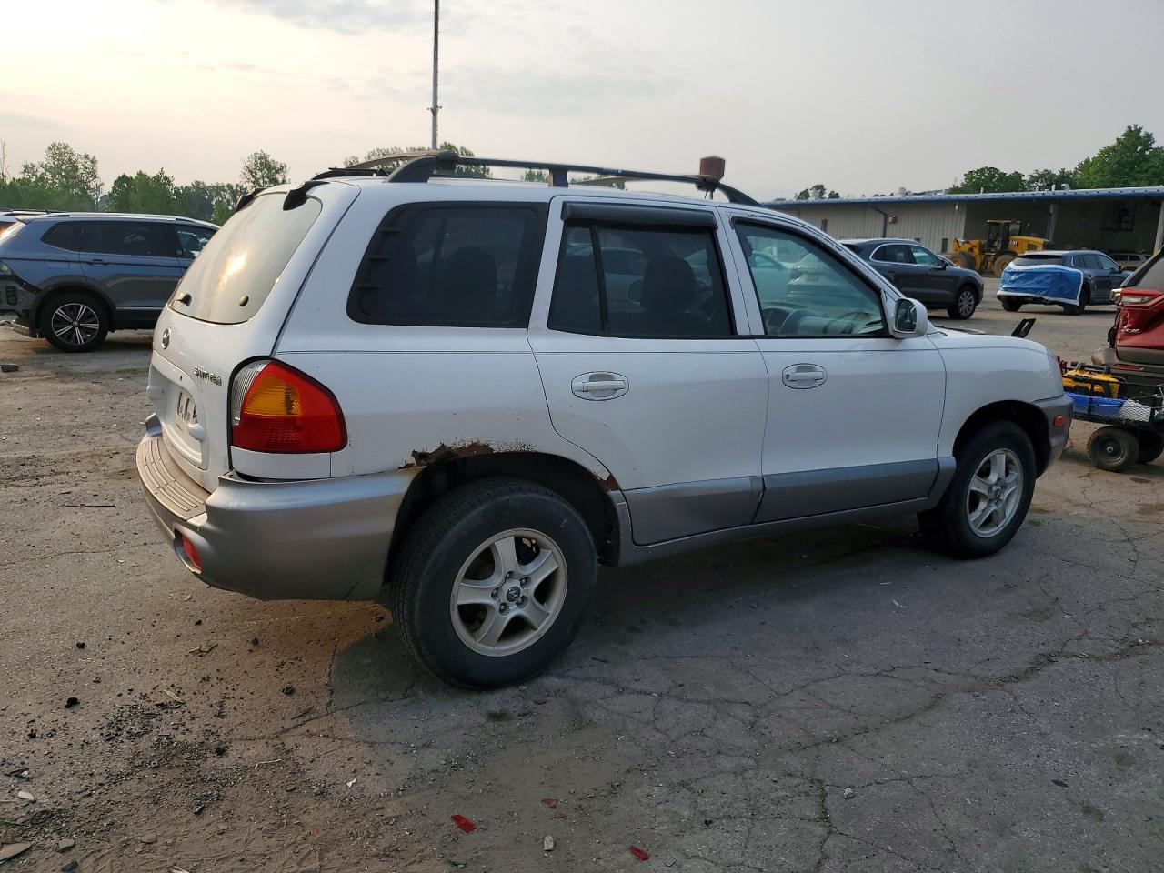 2004 Hyundai Santa Fe Base White vin: KM8SB12B74U819136