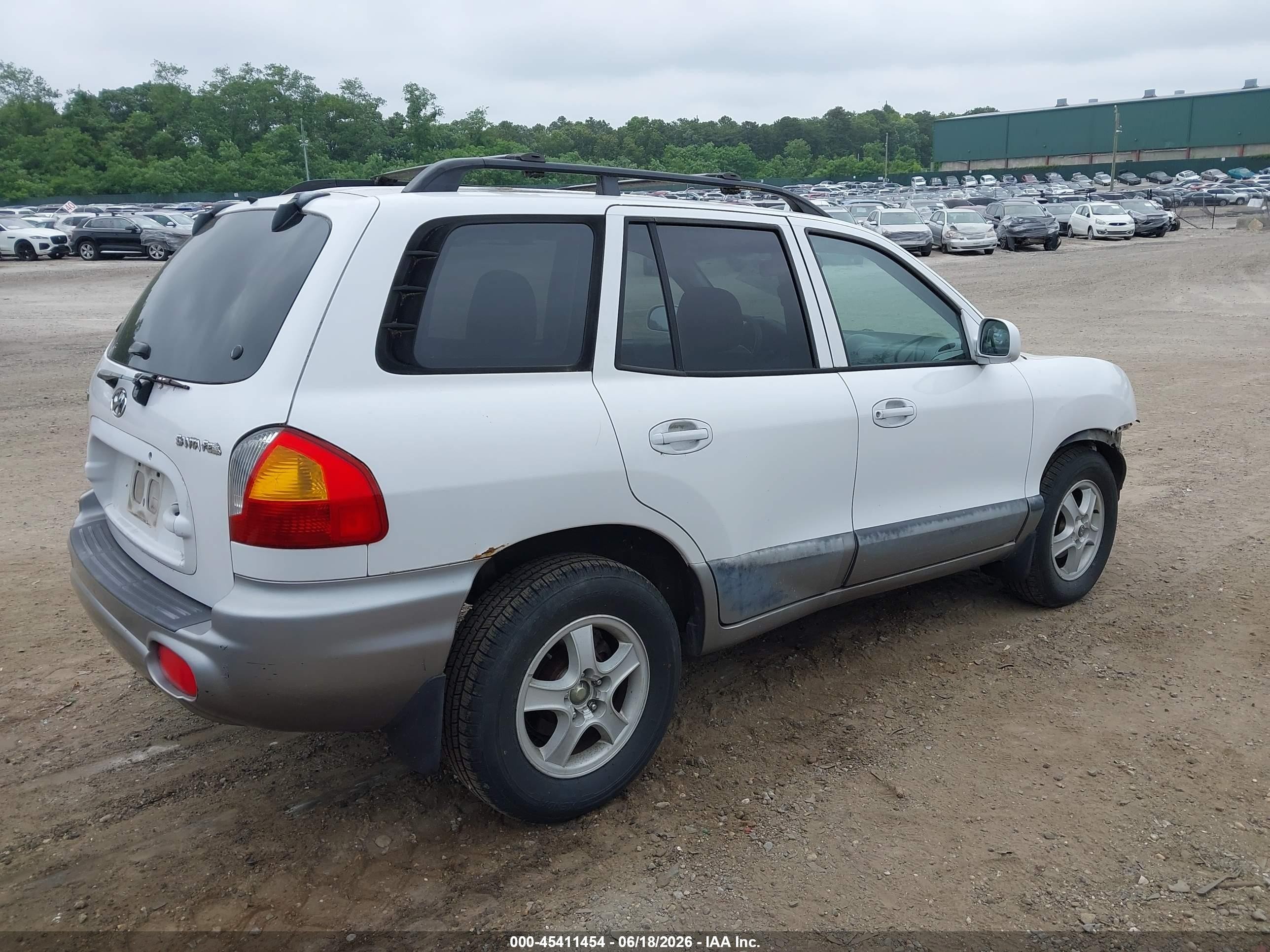2002 Hyundai Santa Fe   White vin: KM8SB12B92U169268