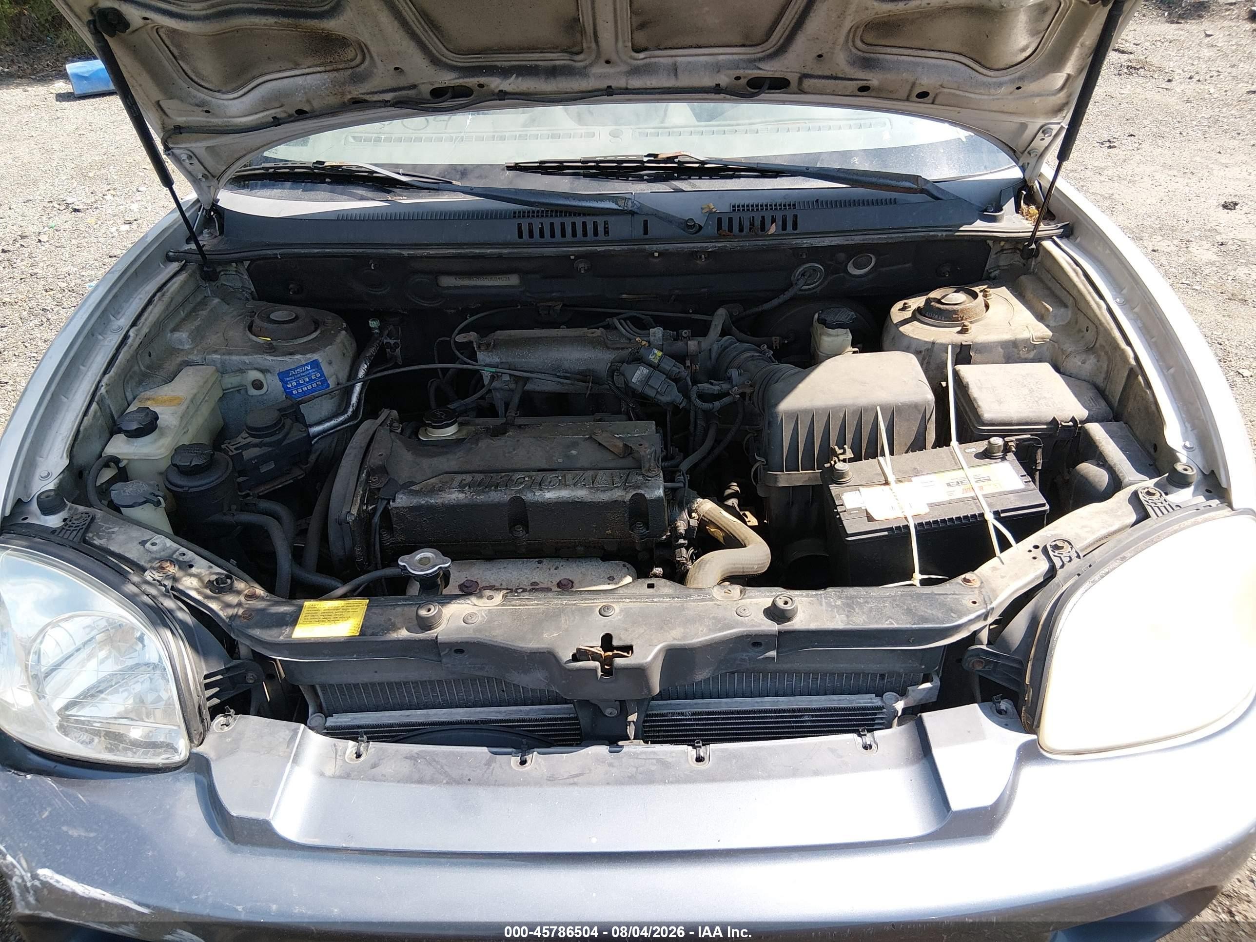 2004 Hyundai Santa Fe   Silver vin: KM8SB12B94U684631