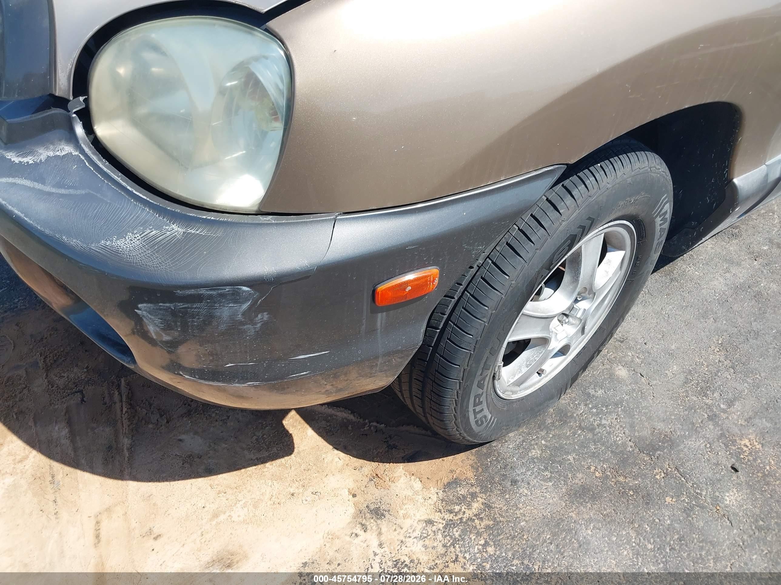 2004 Hyundai Santa Fe   Gold vin: KM8SB12BX4U708516