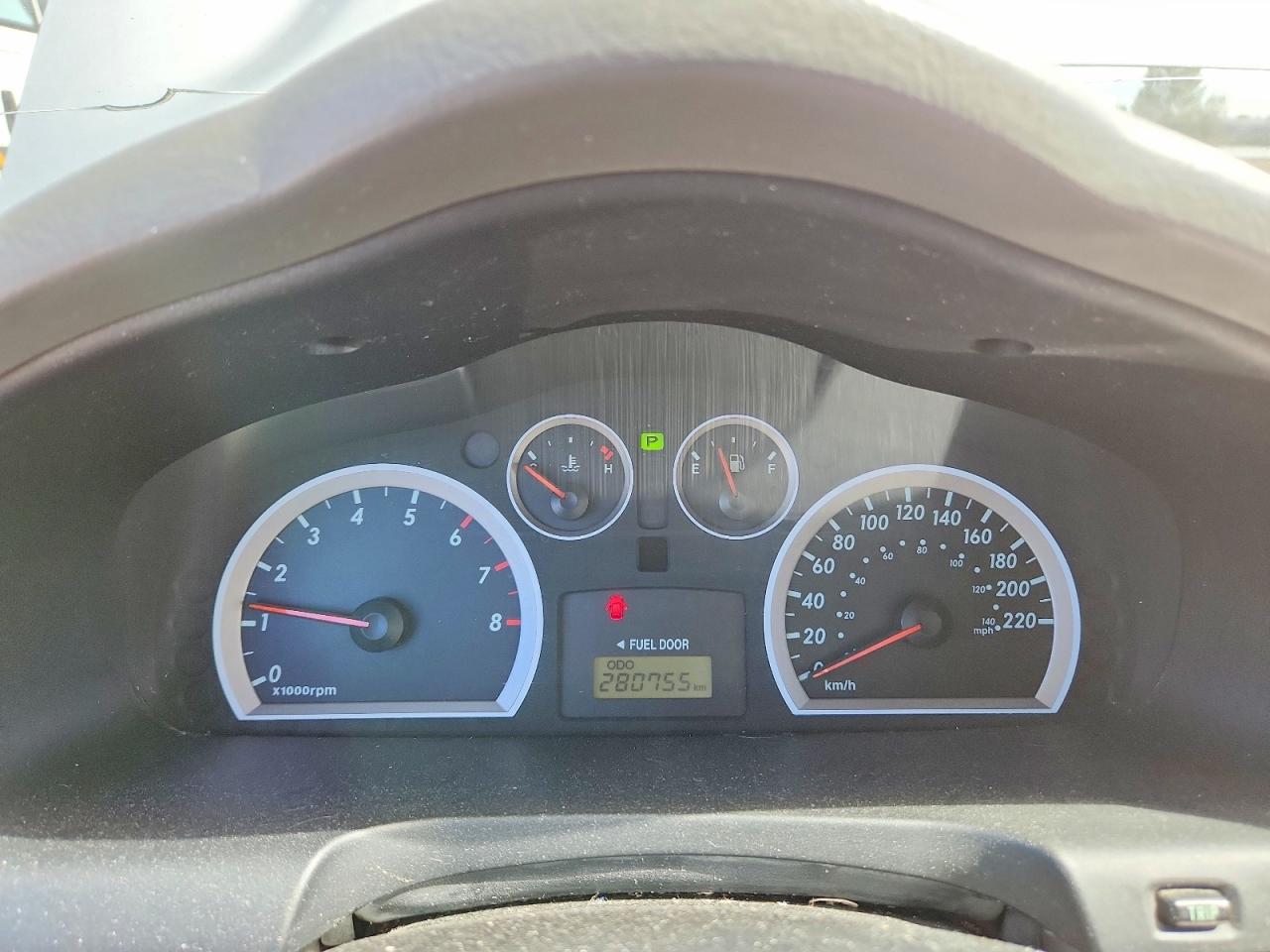 2005 Hyundai Santa Fe Silver vin: KM8SB73E65U902067
