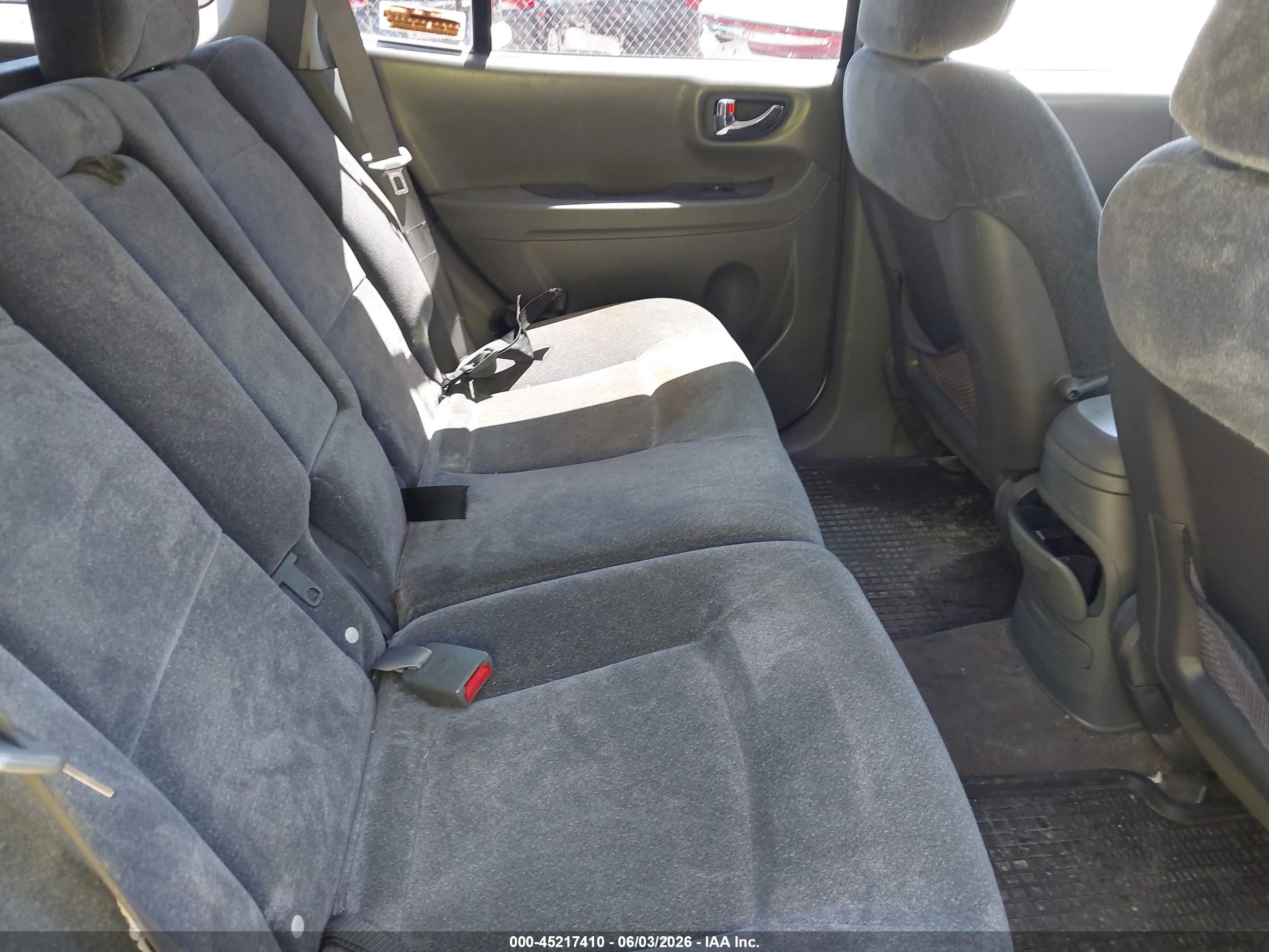 2004 Hyundai Santa Fe Gls White vin: KM8SC13D04U840181