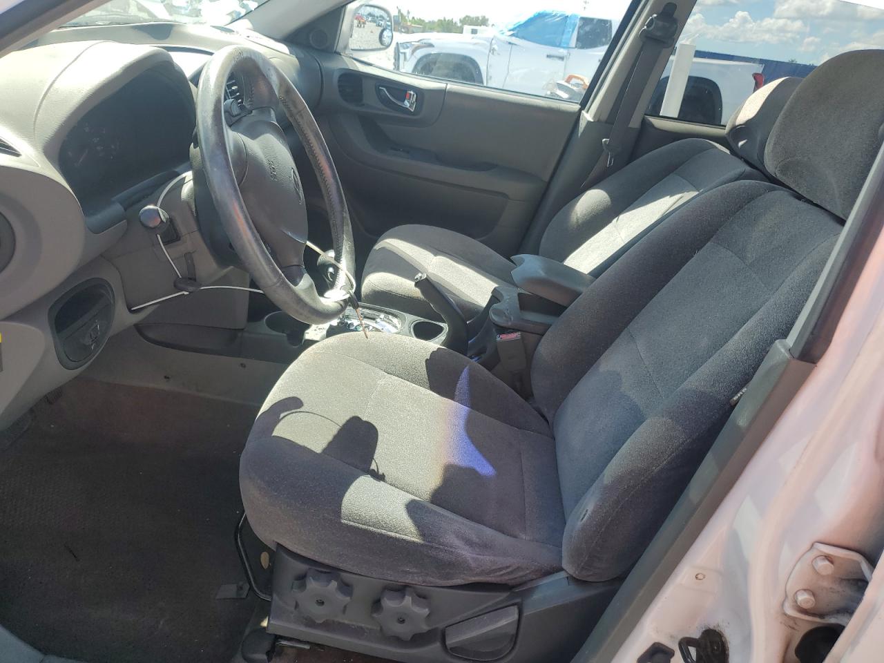 2004 Hyundai Santa Fe Gls White vin: KM8SC13D14U628485