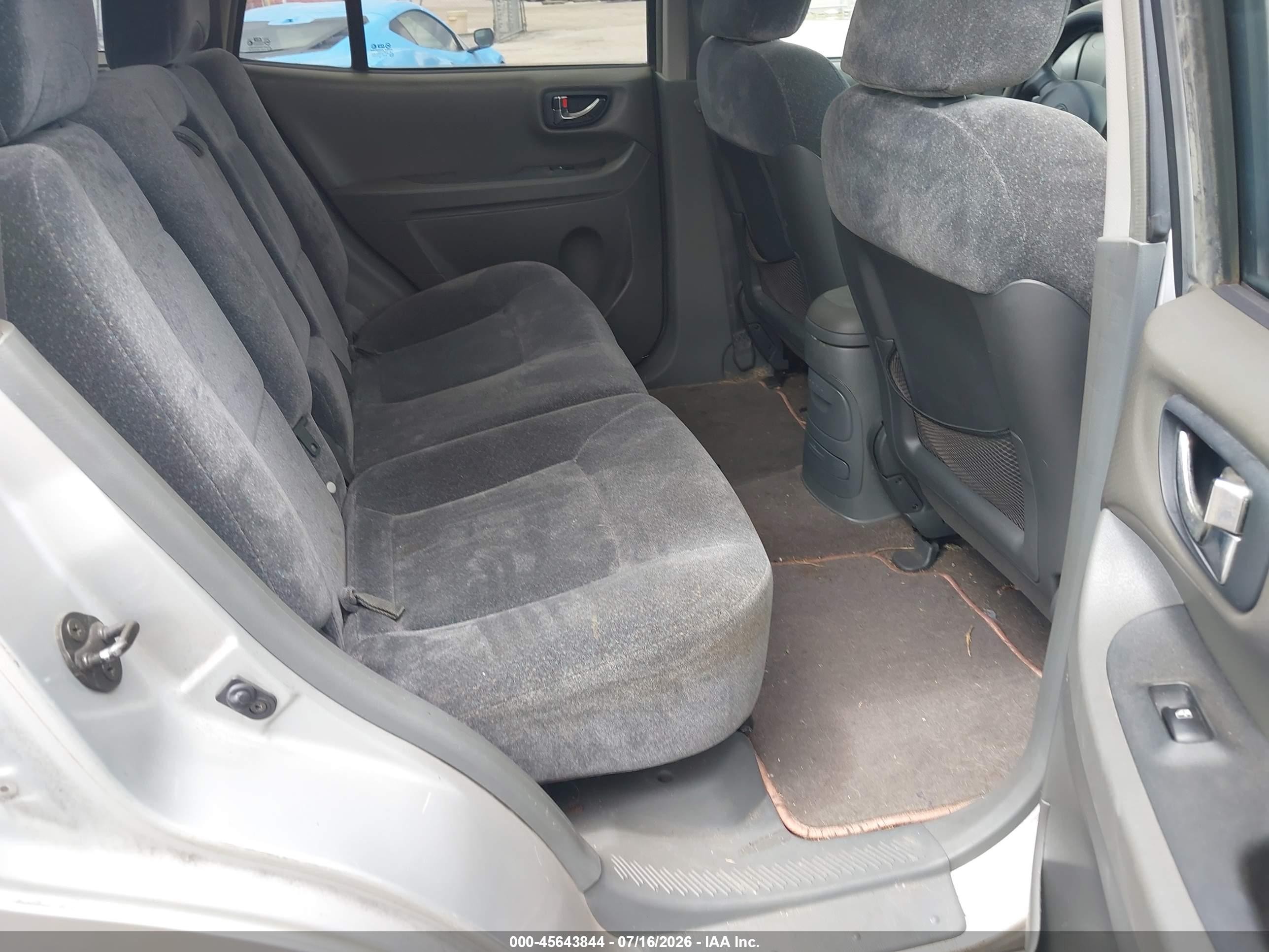 2002 Hyundai Santa Fe Gls/lx Silver vin: KM8SC13D22U276580